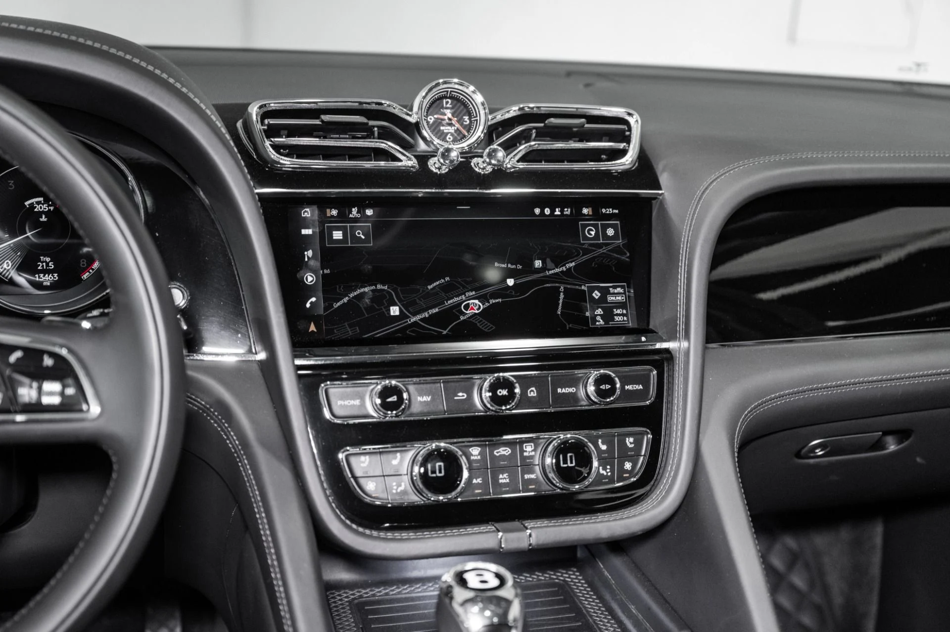 mph032_3216431024_Used_2022_Bentley_Bentayga_S_1782792114_c481d95f9d