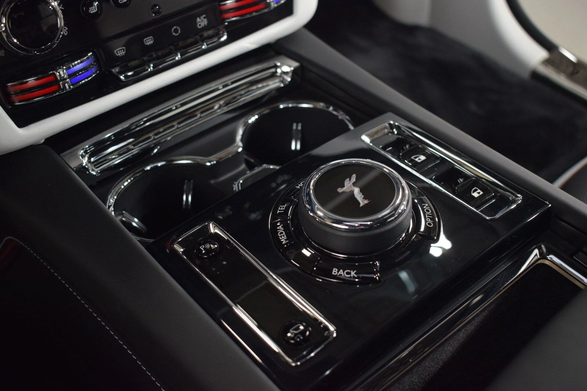 mph032_3217018007_2cc684ed0e728302e25138a80c1e4dd2x_bf98a412f4