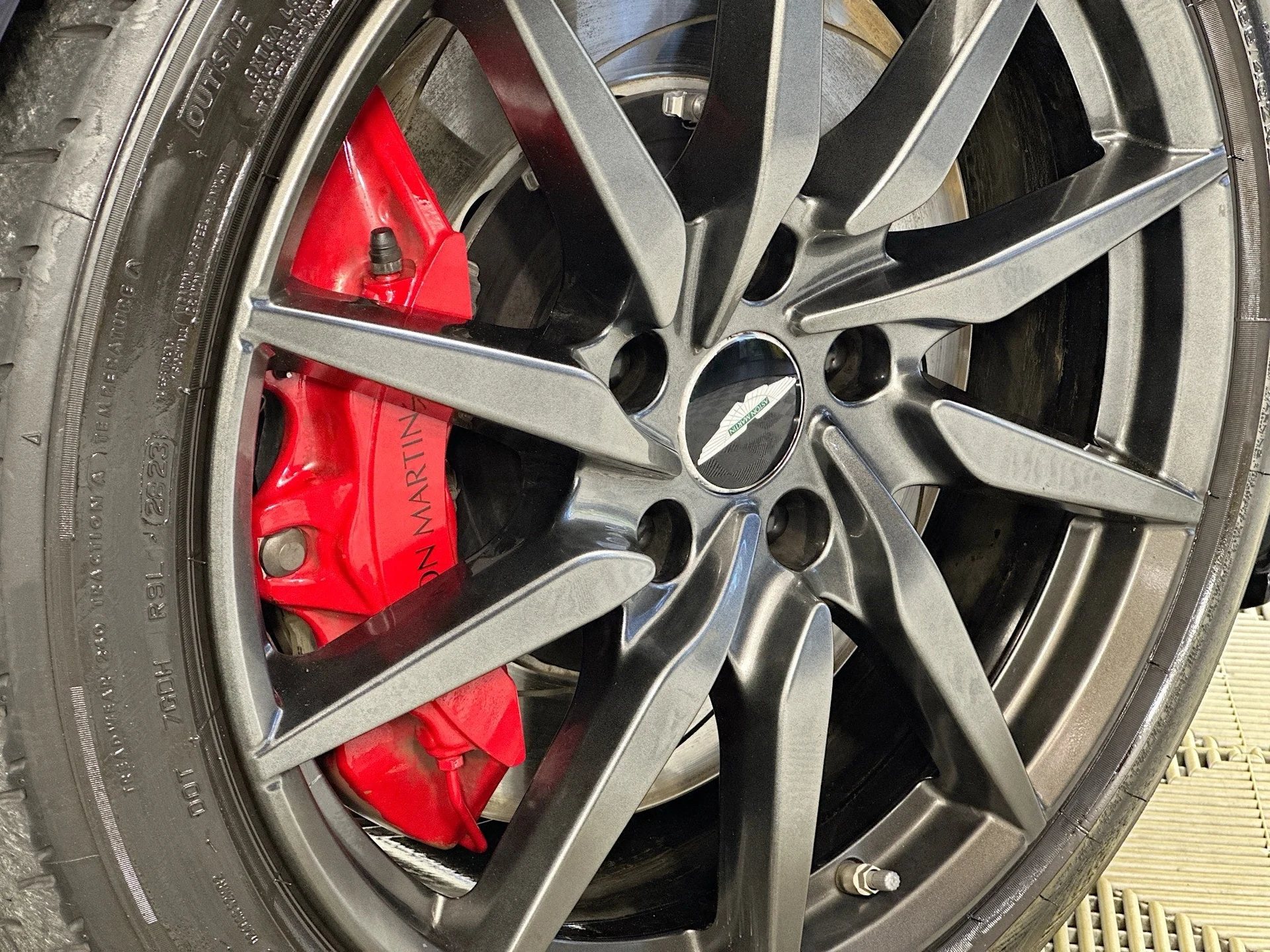 mph032_3217897901_33_28442c031d