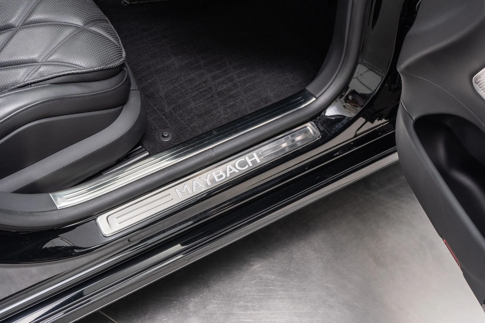 mph032_3240464837_Used_2022_Mercedes_Benz_Mercedes_Maybach_S_680_Executive_Rear_Seat_Package_V12_Power_Immense_Room_1774031494_028b132627