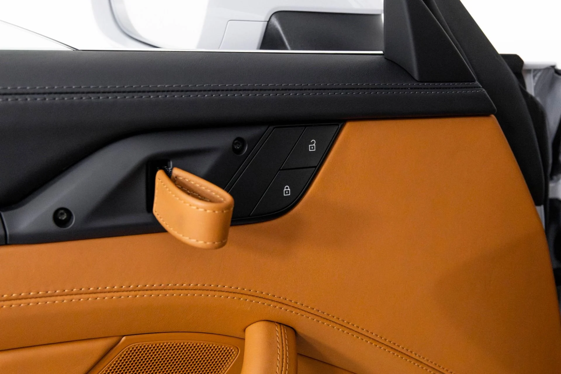 mph032_3242988788_Used_2024_Porsche_911_ST_1762299730_e807e0156e