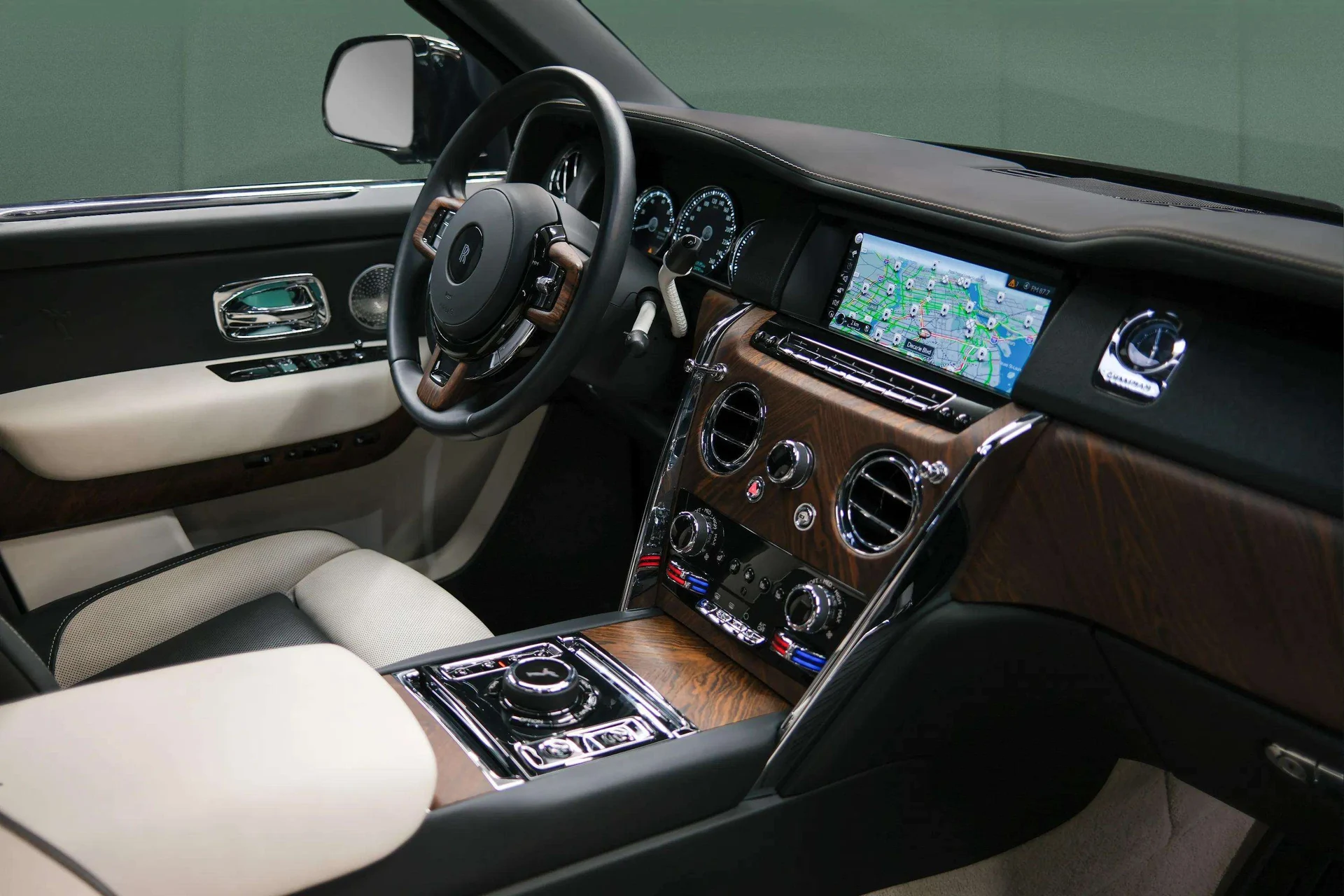 mph032_3243628025_59332168_531a_4fca_9872_1388b81f21c4_14108becf2