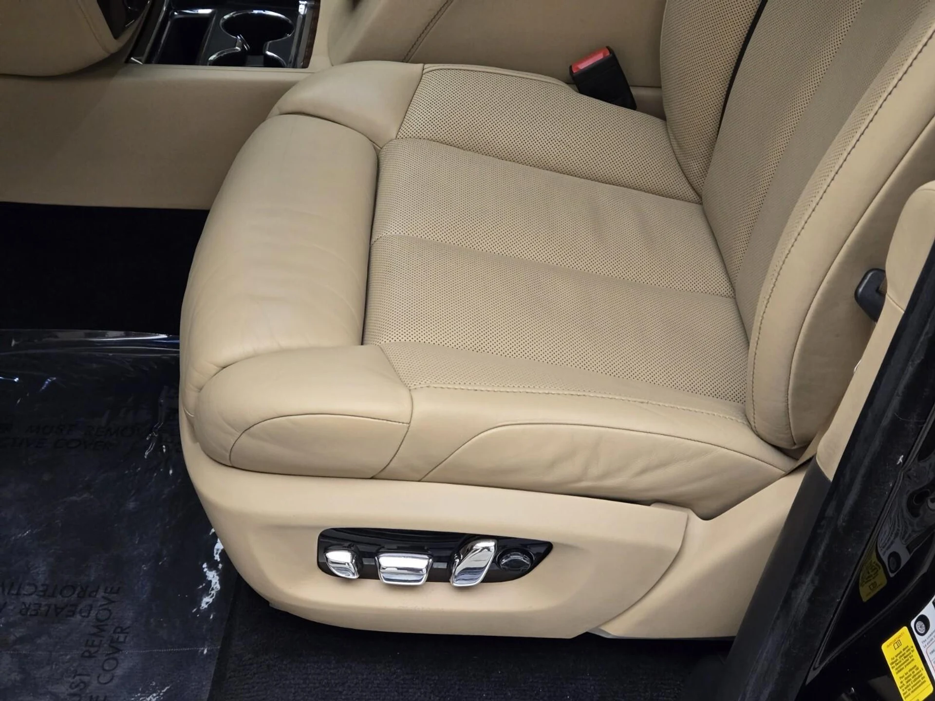 mph032_3247511781_Used_2020_Rolls_Royce_Phantom_1759993970_33202203d3