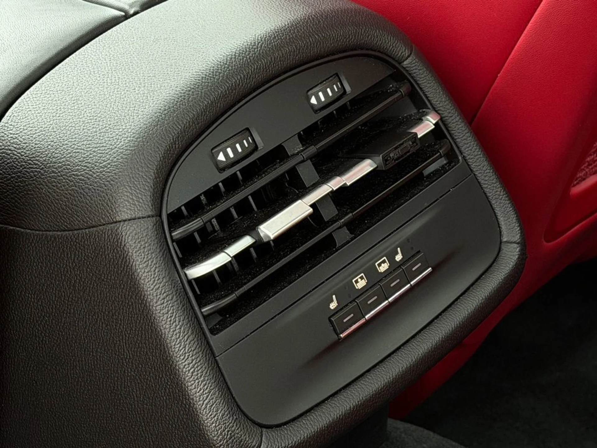 mph032_3253796883_344962dd26fd4e929a9d4484b80a005d_bb35985d8b