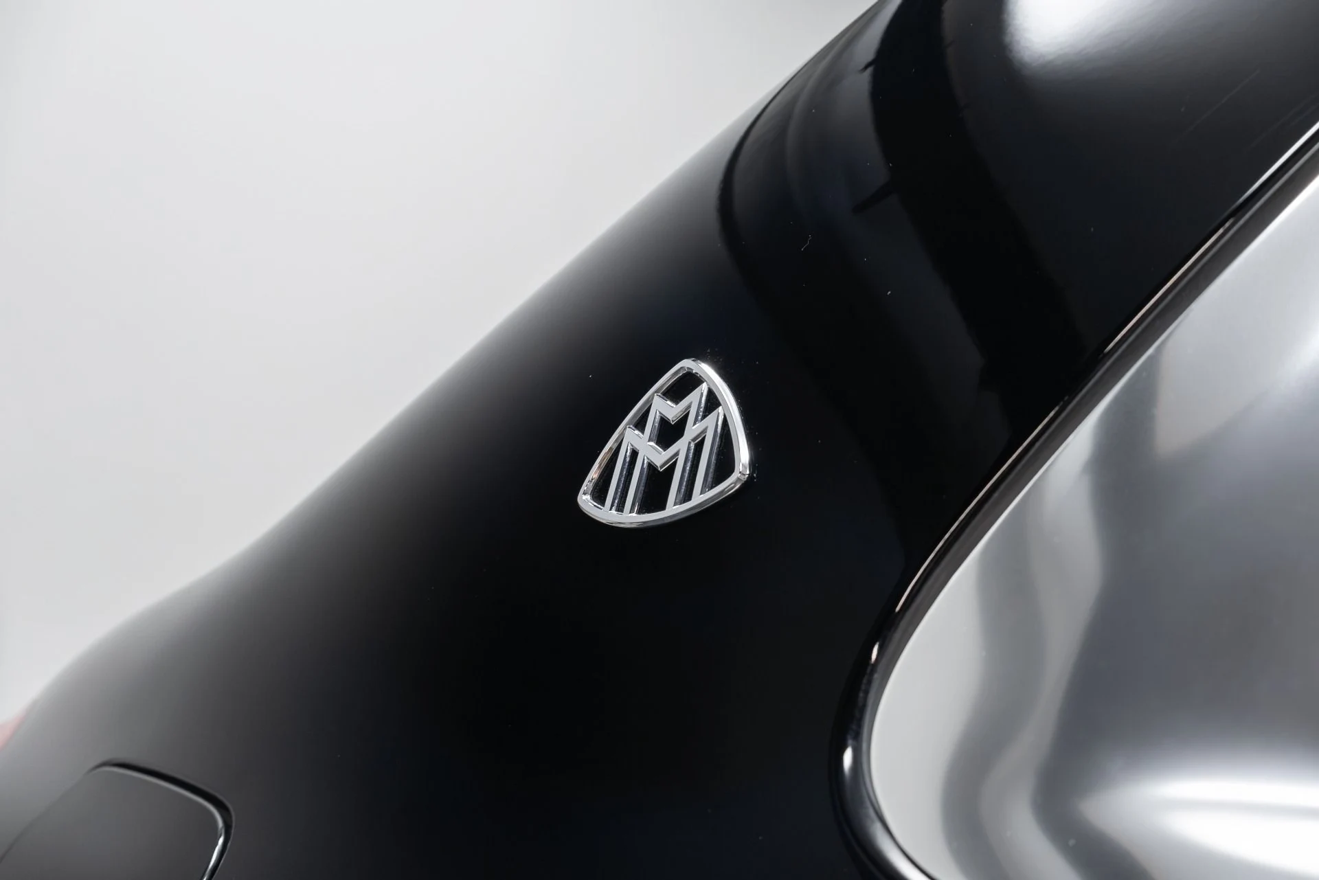 mph032_3265181809_Used_2016_Mercedes_Benz_S_Class_Maybach_S_600_1763586066_b2c6854854