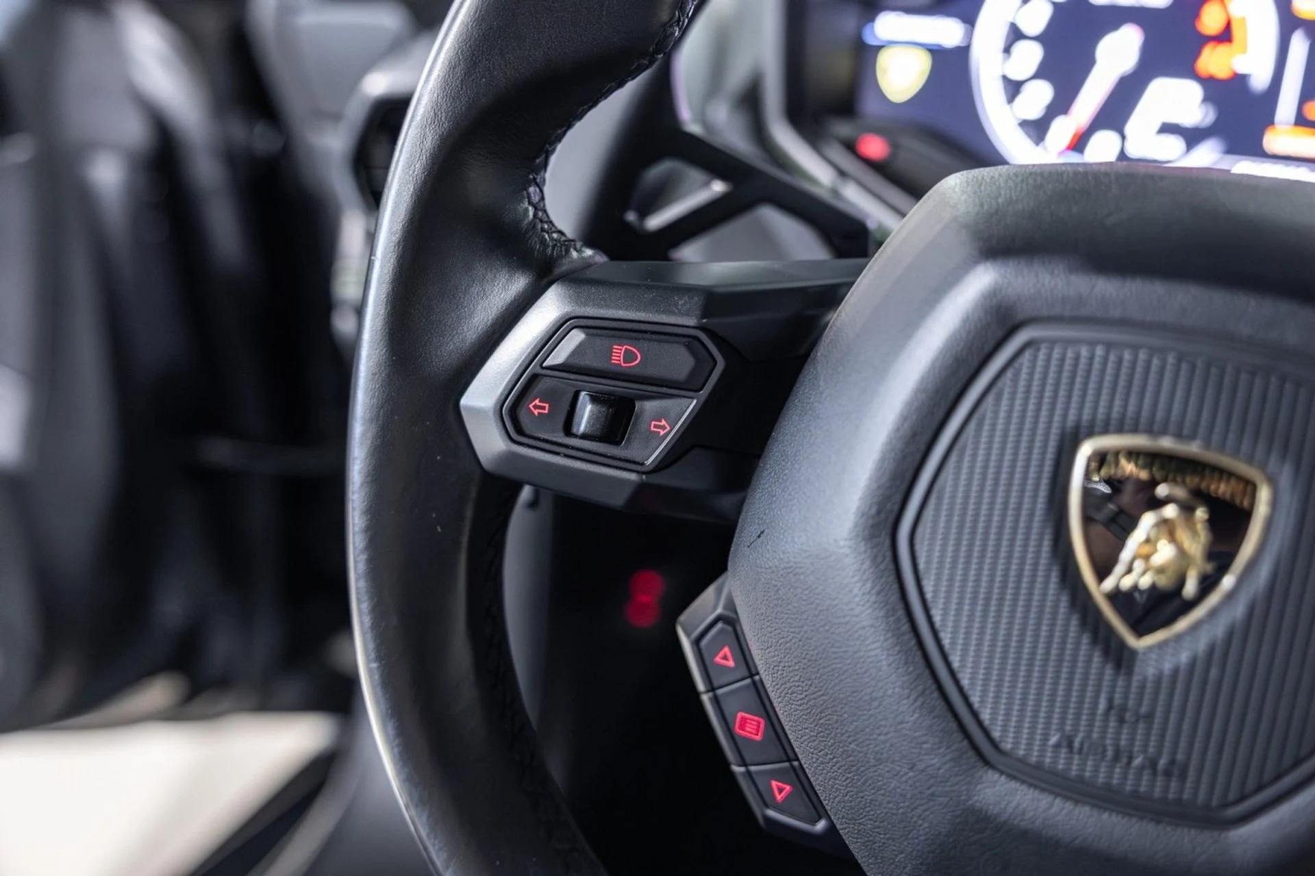 mph032_3270352240_g_Q_9d4b9f1f30