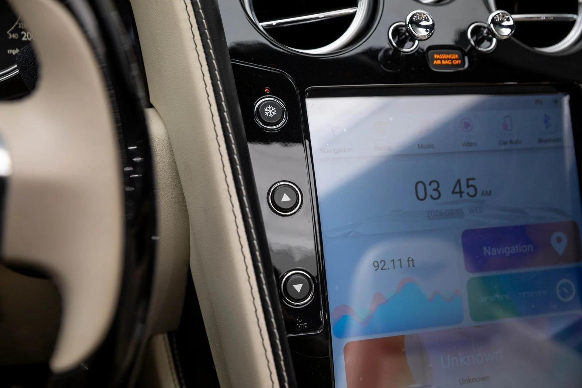 mph032_3279061420_33_76fd234d42