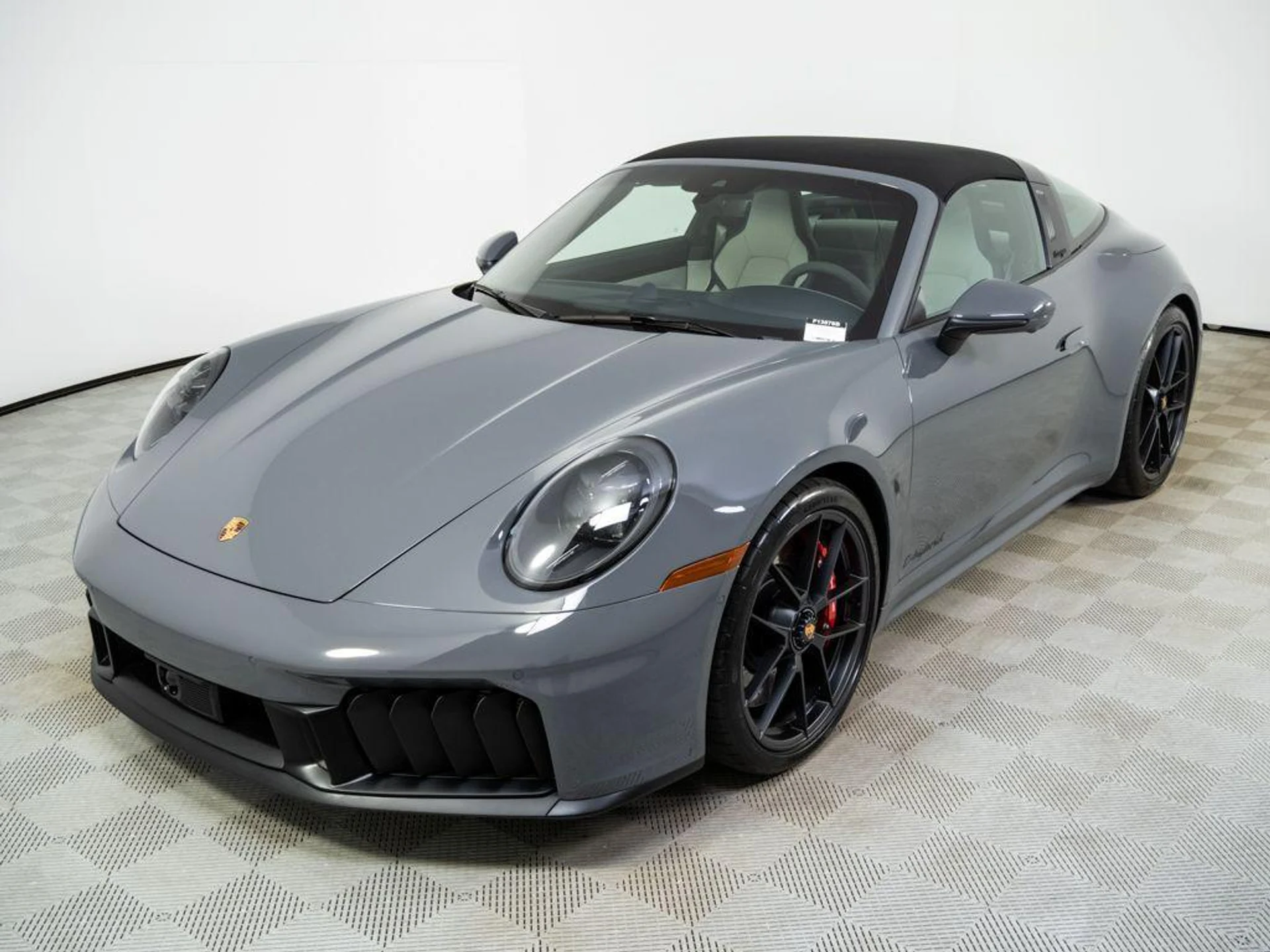 mph032_328184253_b_Q_q_V7fu0_I_Gz_J_Pql_Oj6j_Ie_Qzb_SI_96ed4a4134