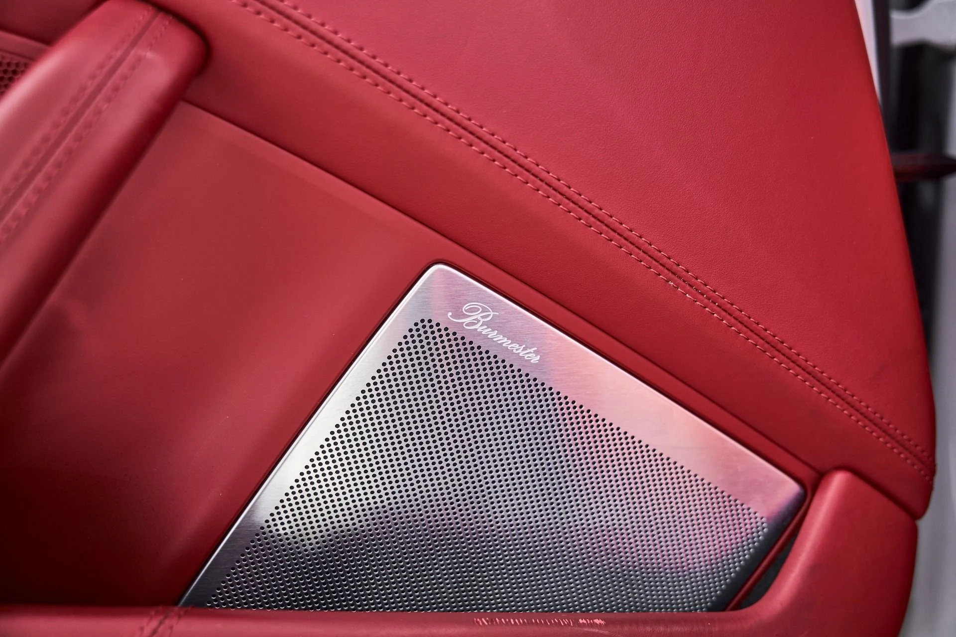 mph032_3286244991_Used_2022_Porsche_911_Turbo_S_1772308194_85b851a1cd