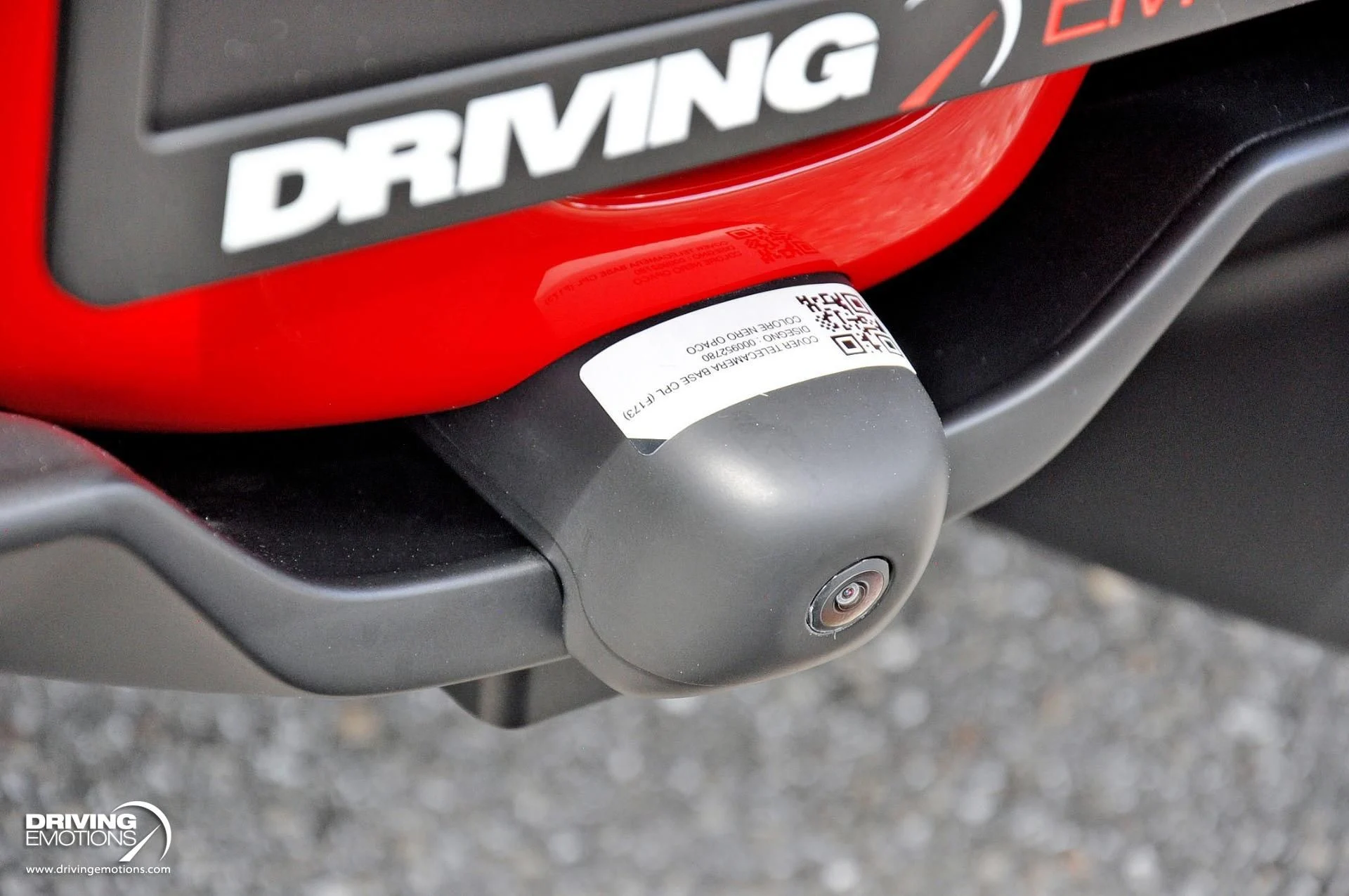 mph032_3295648984_860_p33_l_f9e2790181