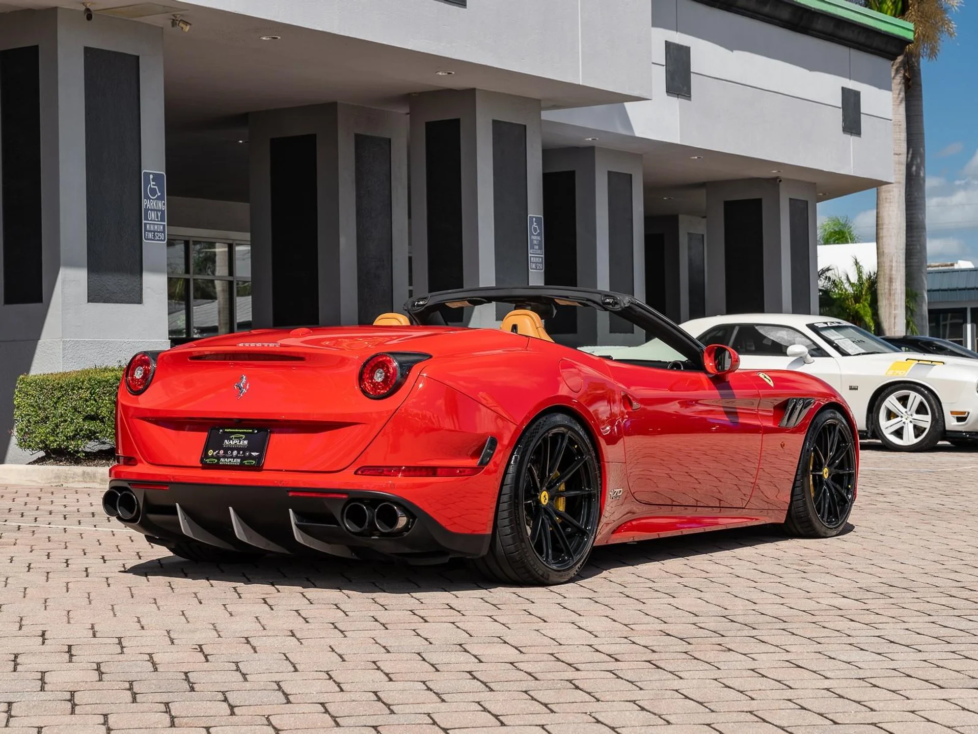 mph032_3296653265_Used_2015_Ferrari_California_T_1761253554_21d2d19bf2