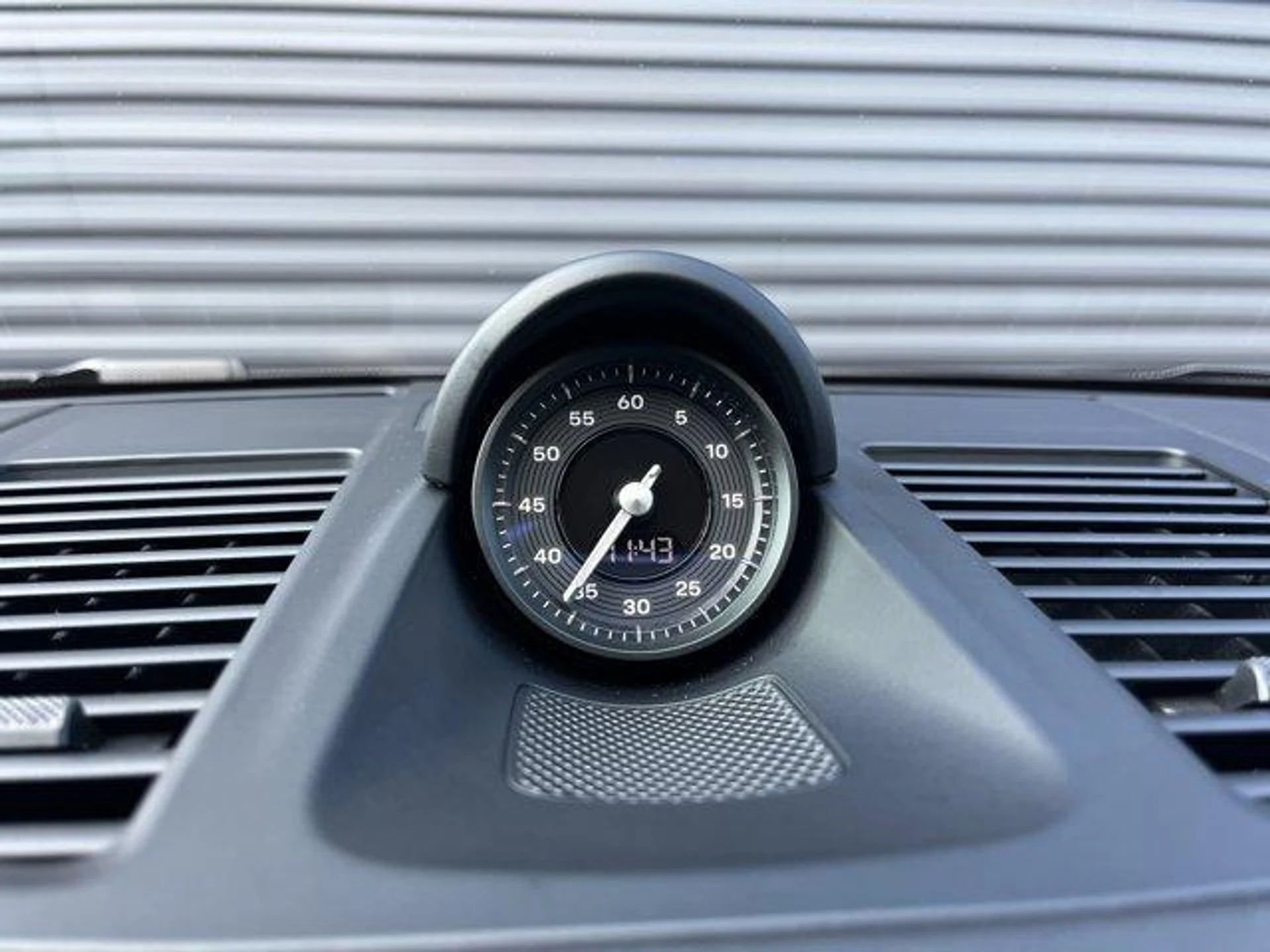 mph032_3301687260_uc_cw4o_fg_Tjb4p9ju_SB_Wxq_13_M_7e7d0f2d01