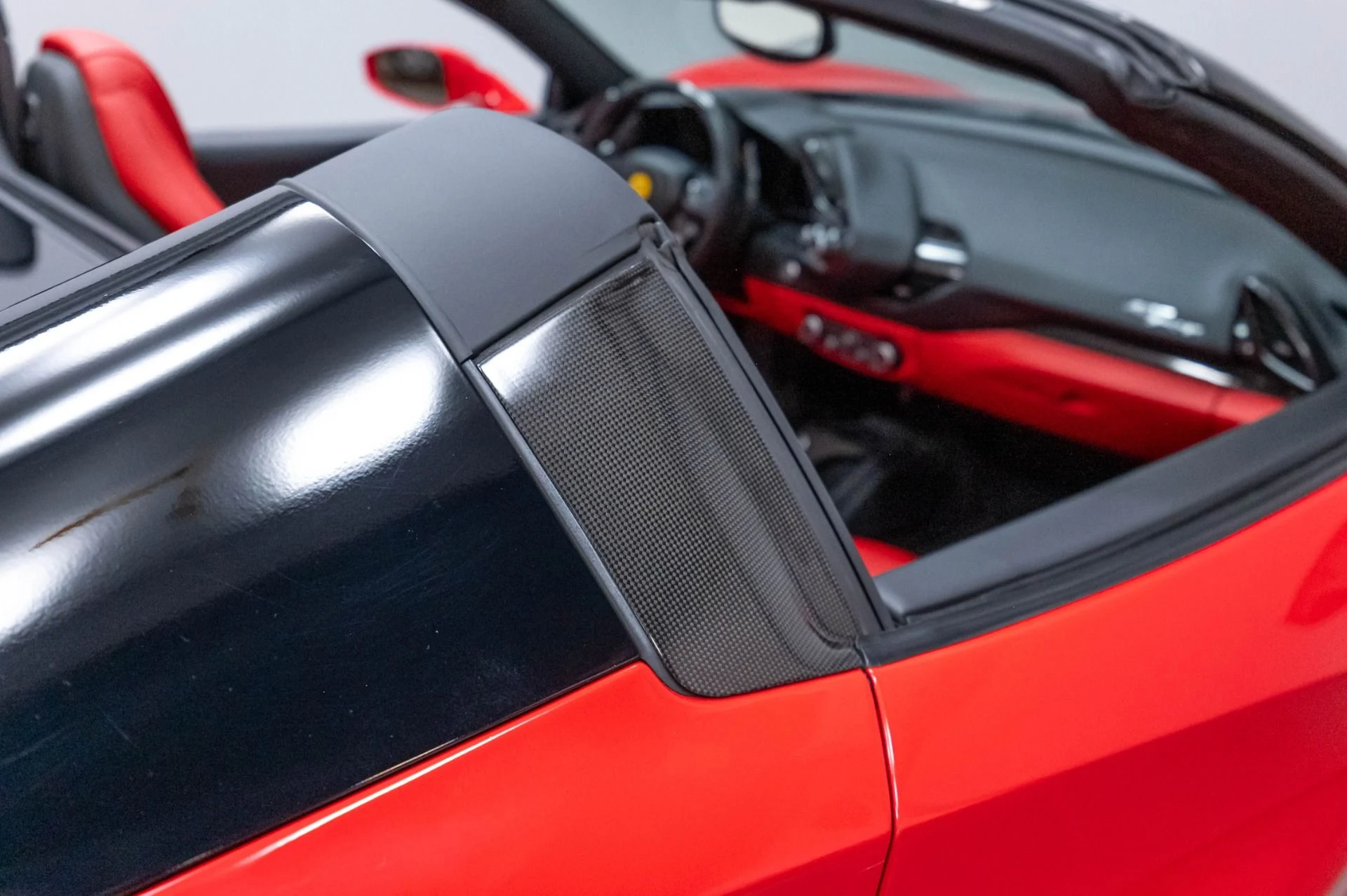mph032_330186659_Used_2018_Ferrari_488_Spider_1786656638_194ea08e5c