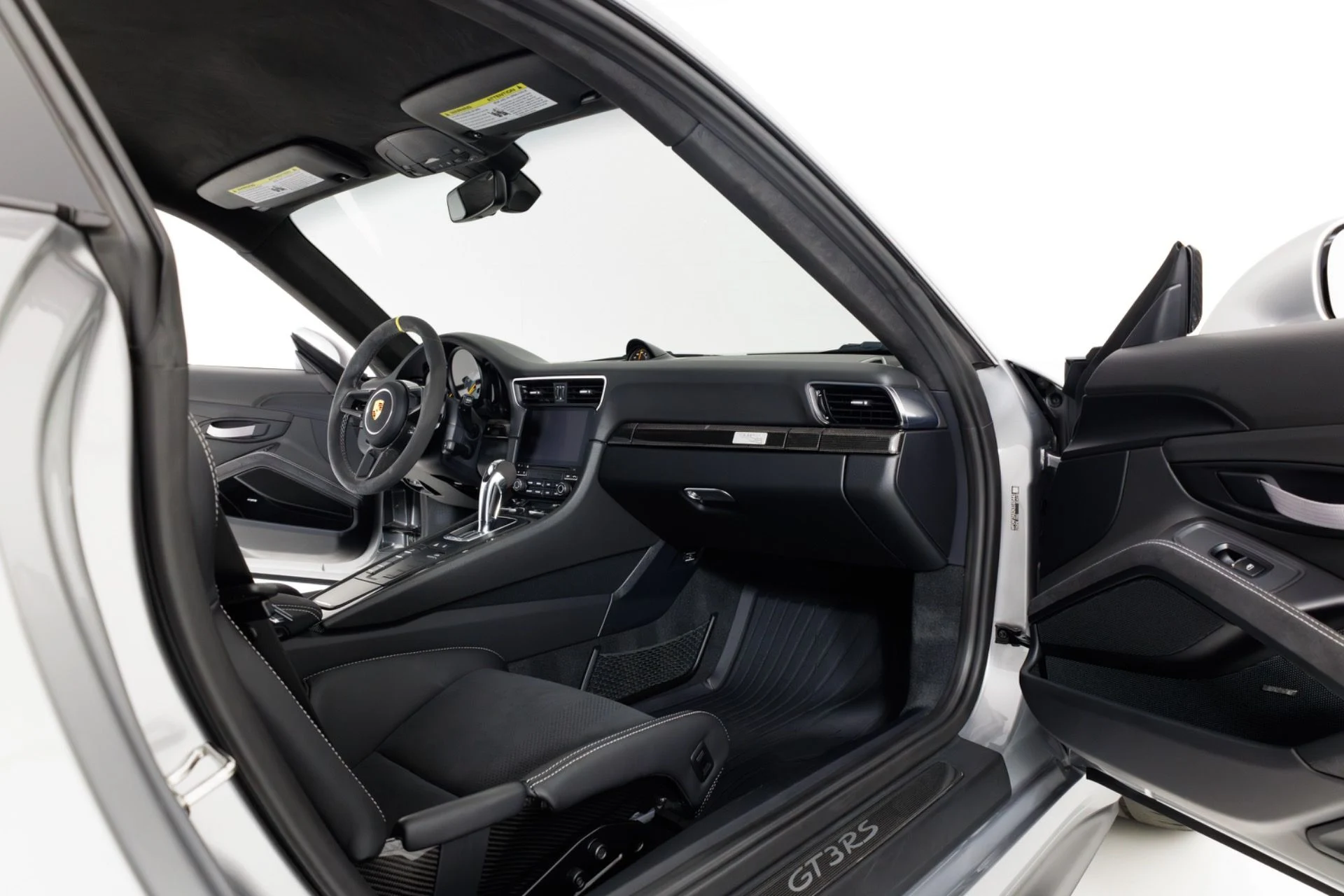 mph032_3308166570_Used_2019_Porsche_911_GT_3_RS_1778792364_d5d71f85e0