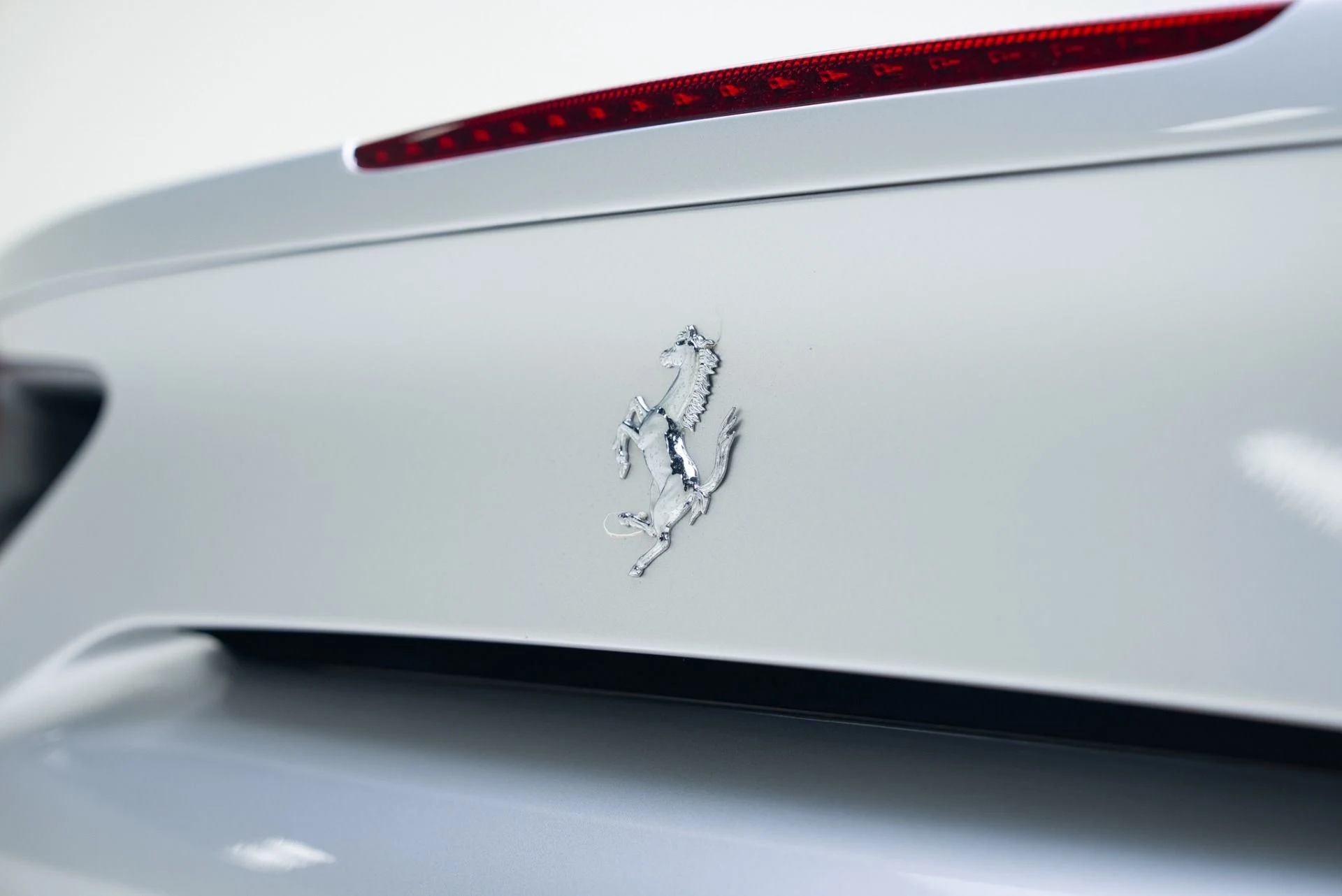 mph032_3309086808_Used_2017_Ferrari_488_Spider_1762375405_fcfaa02fe7