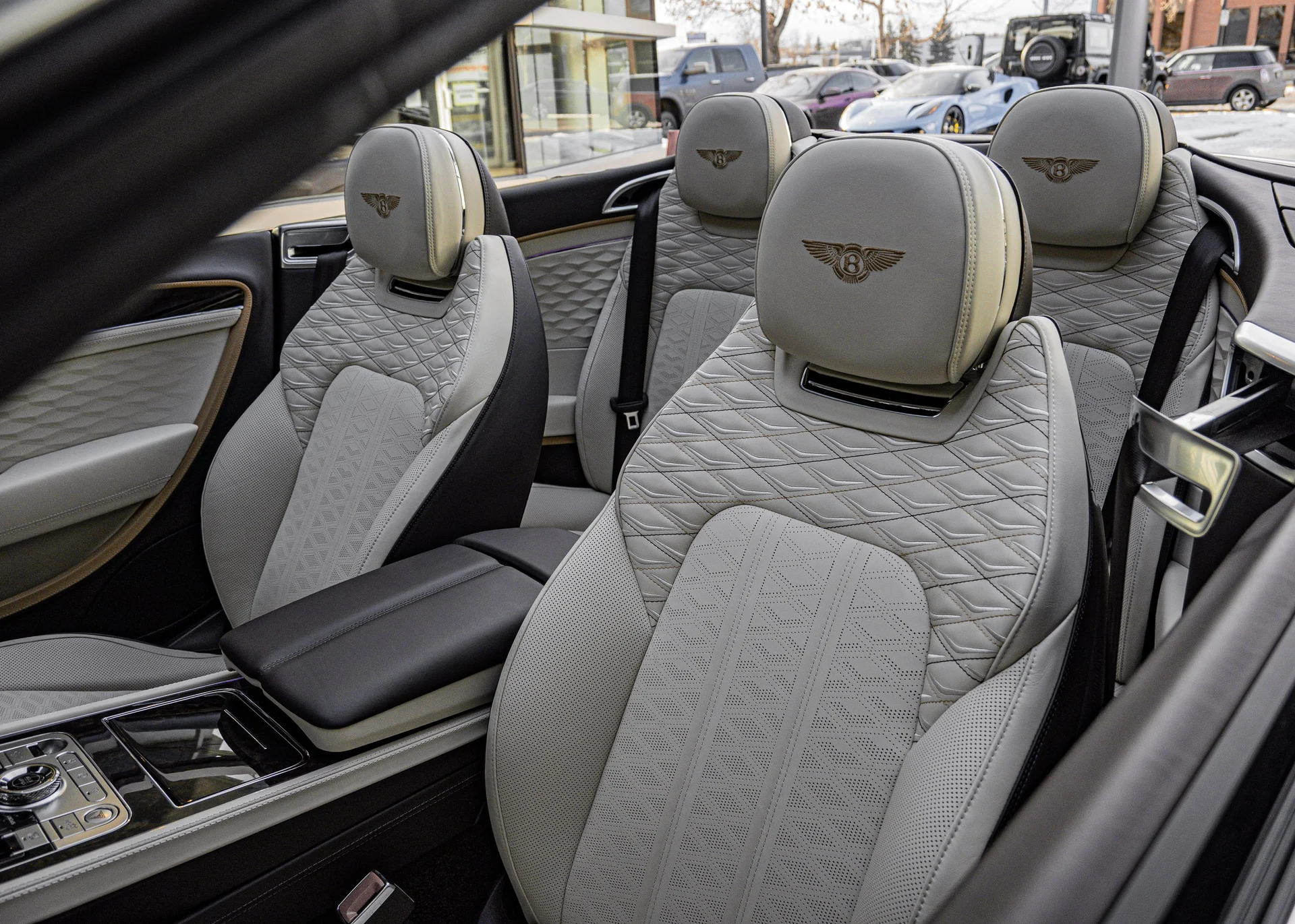 mph032_331295320_ad7a9dea_0a82_482d_b6a2_192325e8a8a9_e441bab5d8