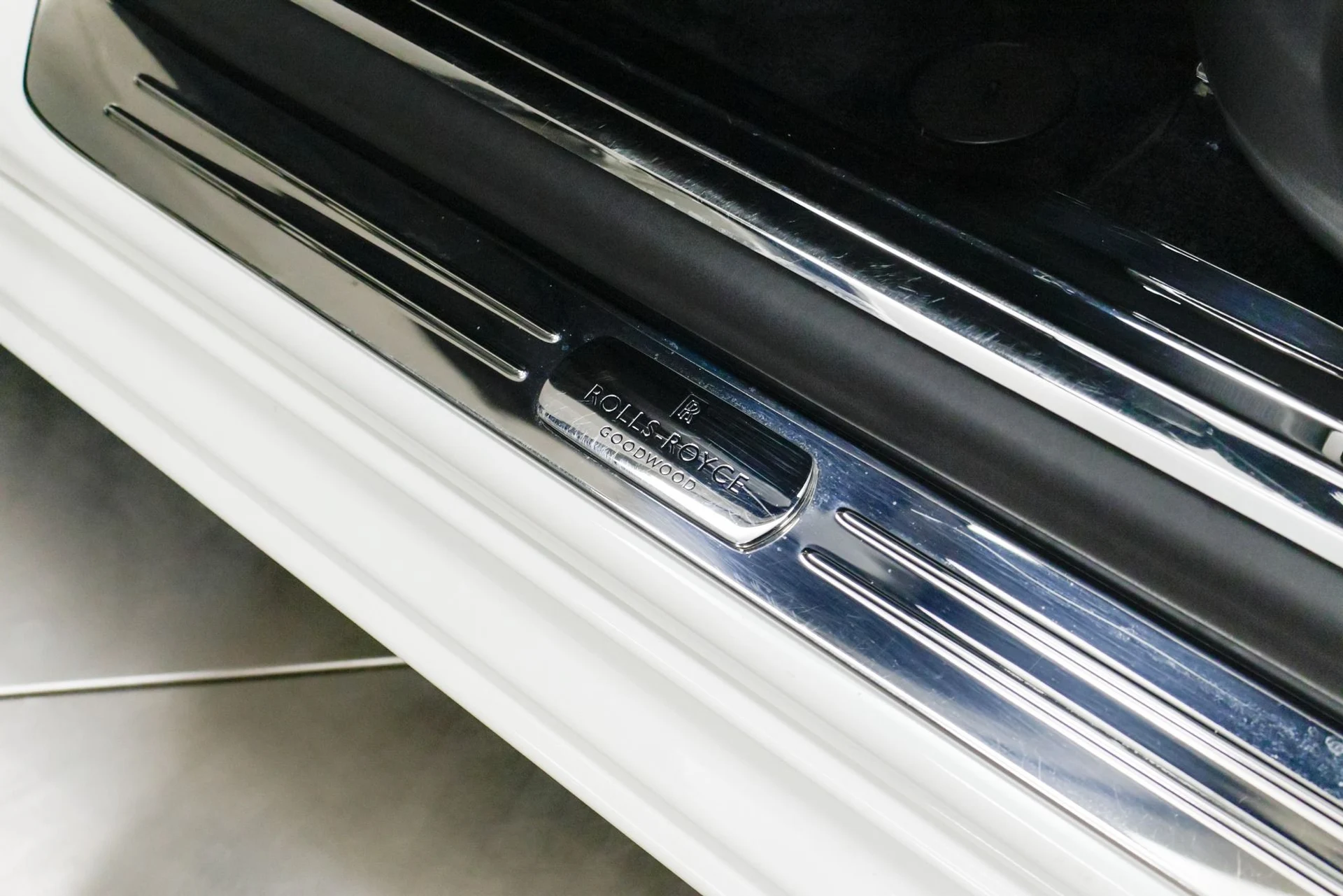 mph032_3322703522_Used_2016_Rolls_Royce_Ghost_Base_1761576592_769b4c86ae