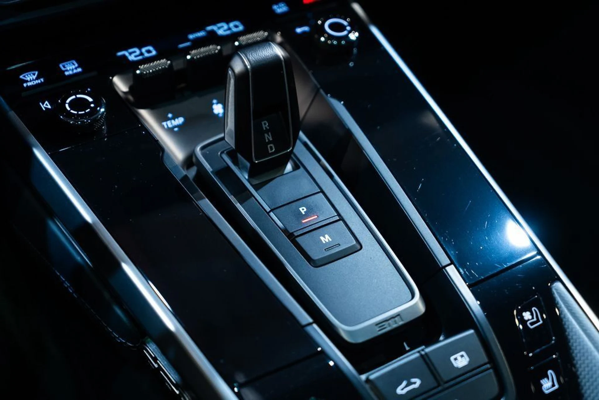 mph032_3334612569_d34c455f6f1e346430c9f403c4e819cd_138834973e