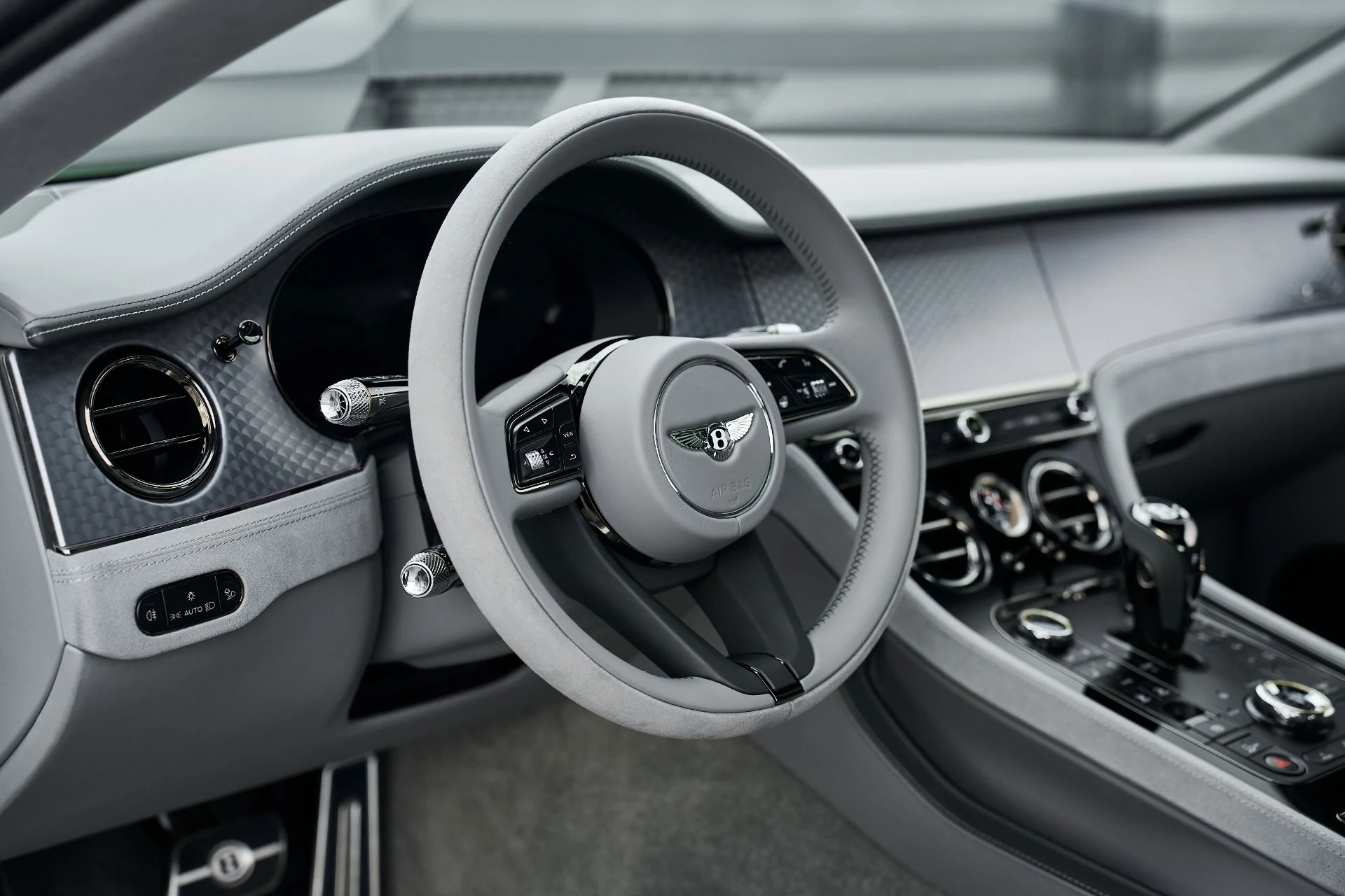 mph032_3344078461_Used_2025_Bentley_Continental_GT_Speed_1763168628_0596805037