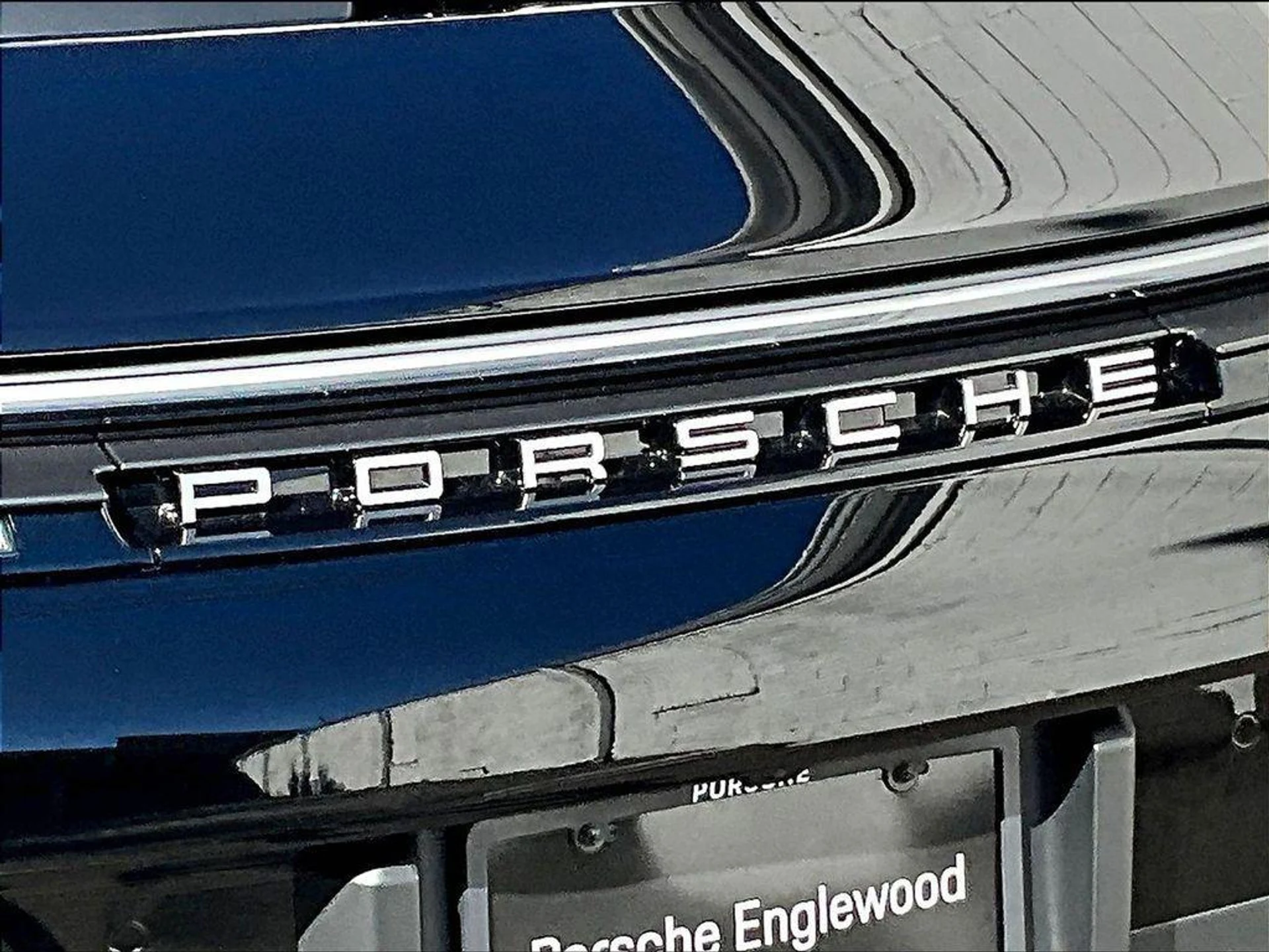 mph032_3346620446_e_X1_F71_V_I8_Emyx_F_Mdn_ZQ_5_On_P_Xas_bf30360953