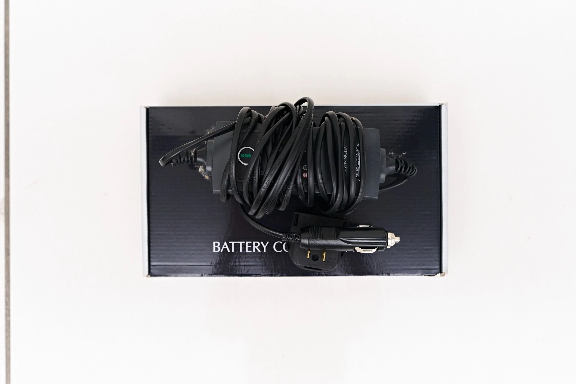 mph032_3351237683_Used_2016_Aston_Martin_DB_9_GT_1758395092_4108e37ee7