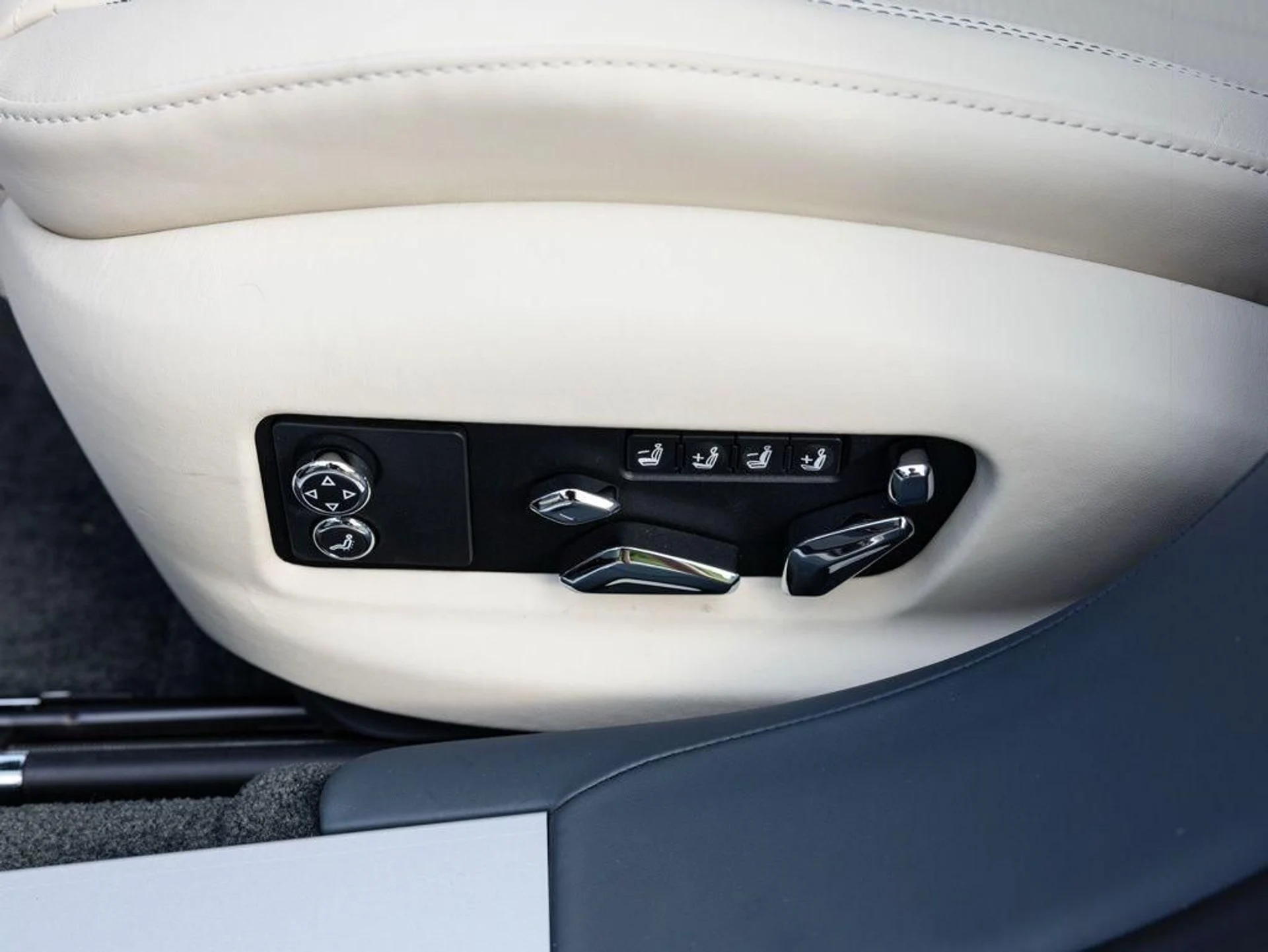 mph032_3358199623_515382885_69f36042087c98a25cbbb464_8259b3b1c9