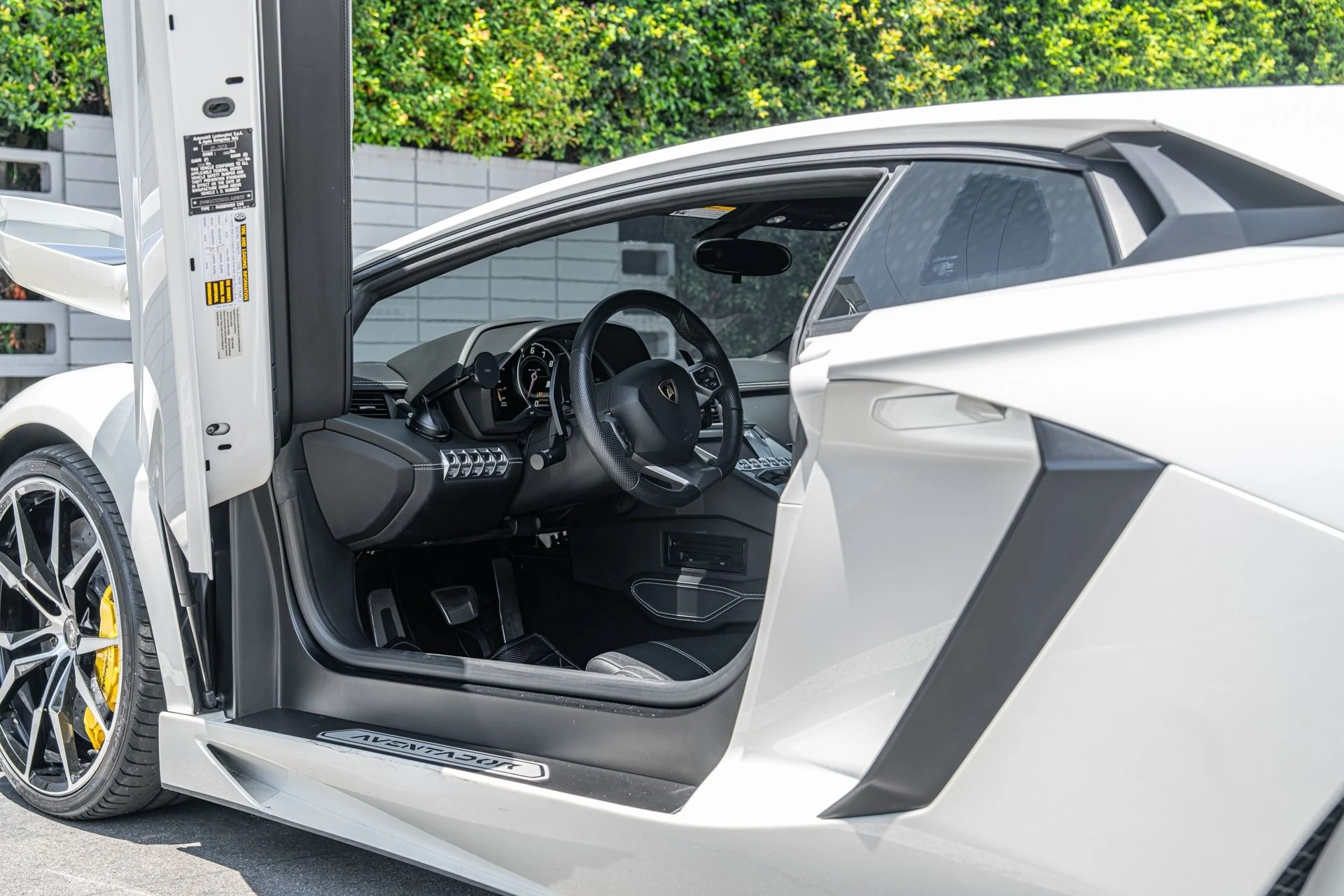 mph032_3364609547_Used_2013_Lamborghini_Aventador_LP_700_4_1753157588_cece2213b9