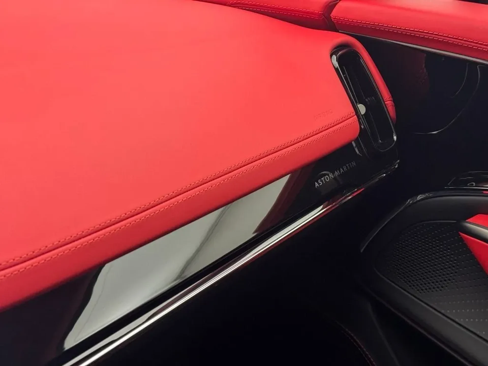 mph032_3366823719_yqc7nq27ew8w5bxbso2u203ta5pv_55e1c26f35