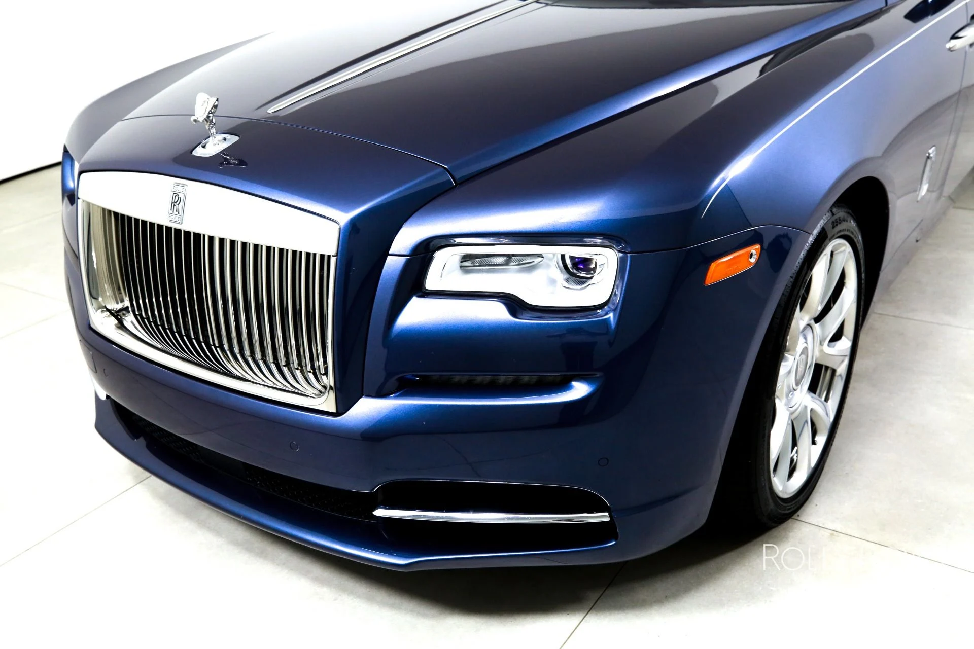 mph032_3385711198_Used_2019_Rolls_Royce_Wraith_1781189138_6731235687