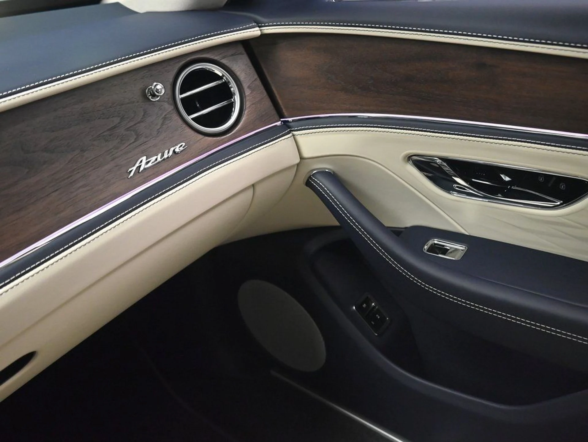 mph032_3385929935_12f78e6a8bdaa3836d780583b45d1c4d_463f4c25af