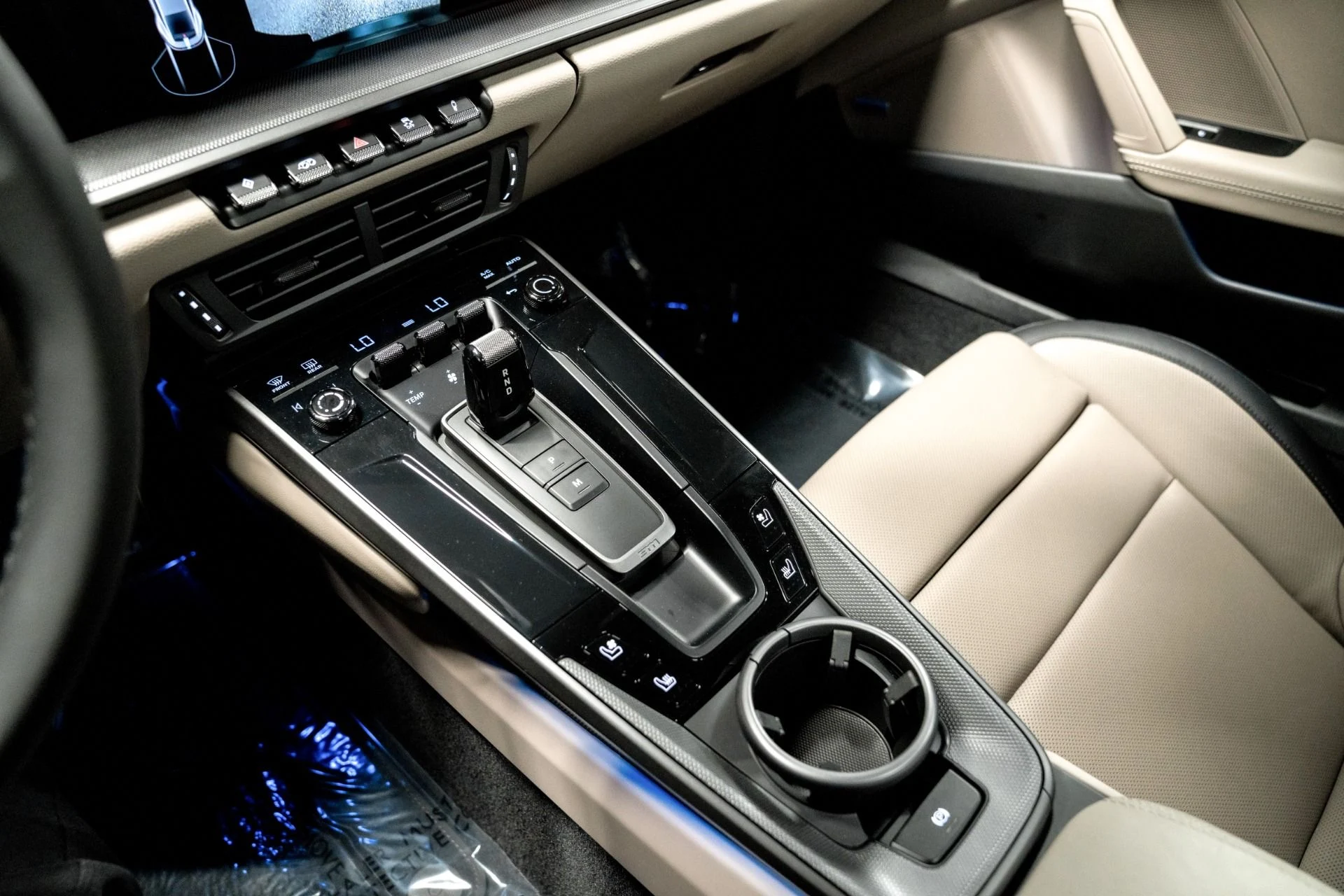 mph032_3392280644_Used_2025_Porsche_911_Carrera_Sport_Exhaust_Low_Miles_Sport_Chrono_Carrera_Classic_Wheels_1755615529_8bcd18fa55