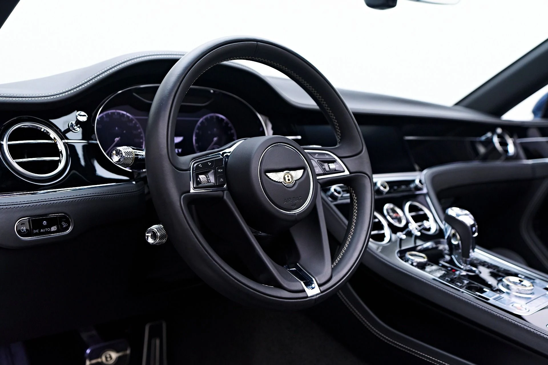 mph032_3396977982_Used_2020_Bentley_Continental_GT_V8_1758744276_298bd5e4ab