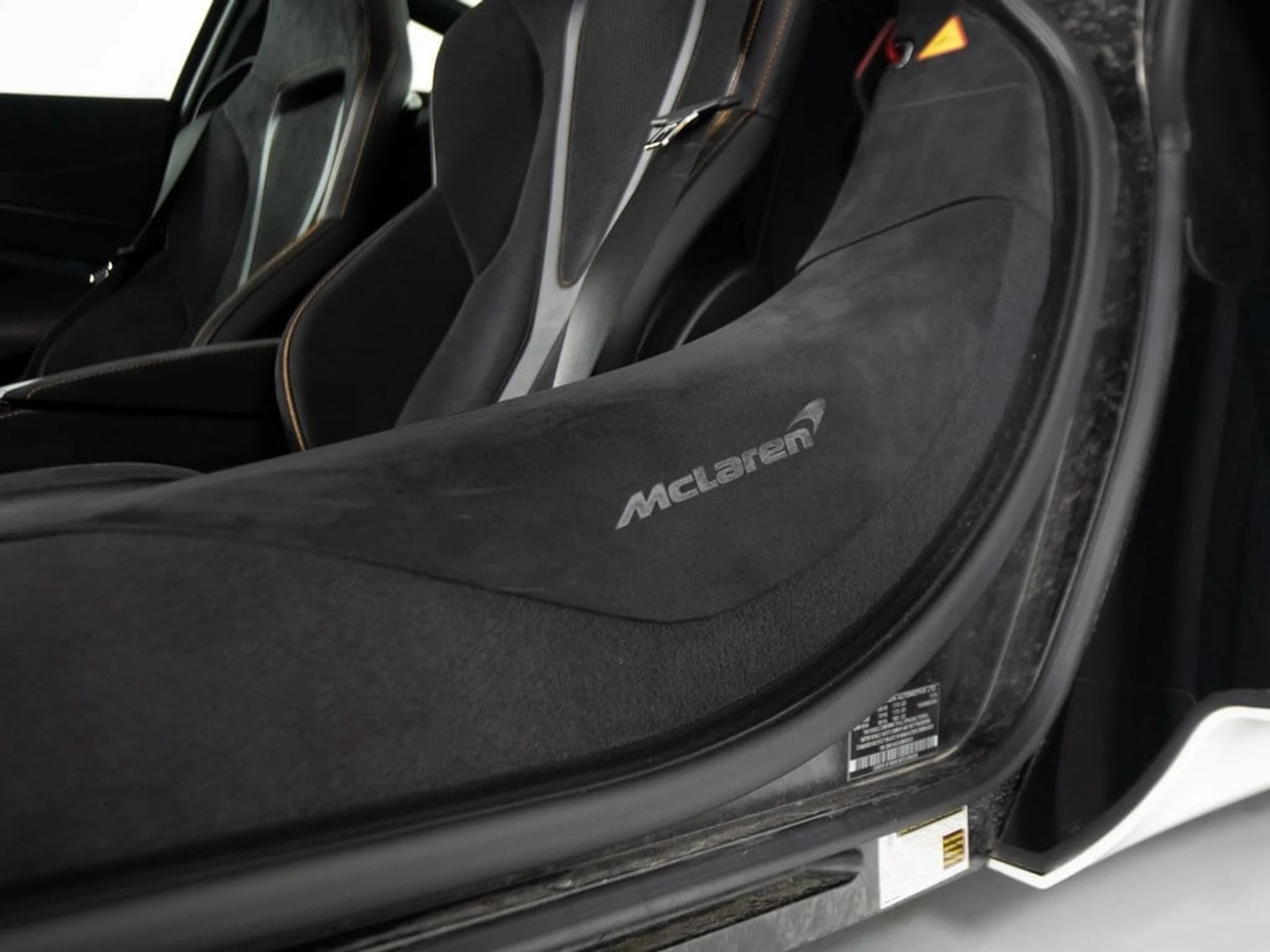 mph032_3402719892_a1b3eccec674e7e66a0877c7ea429110x_f876f12809