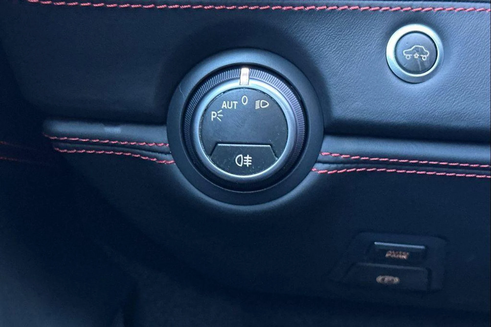 mph032_3403966939_k_V_Bw_71yc_XJ_Nu_HBNQWMR_Mxwj_C_Sk_c1d02e8180