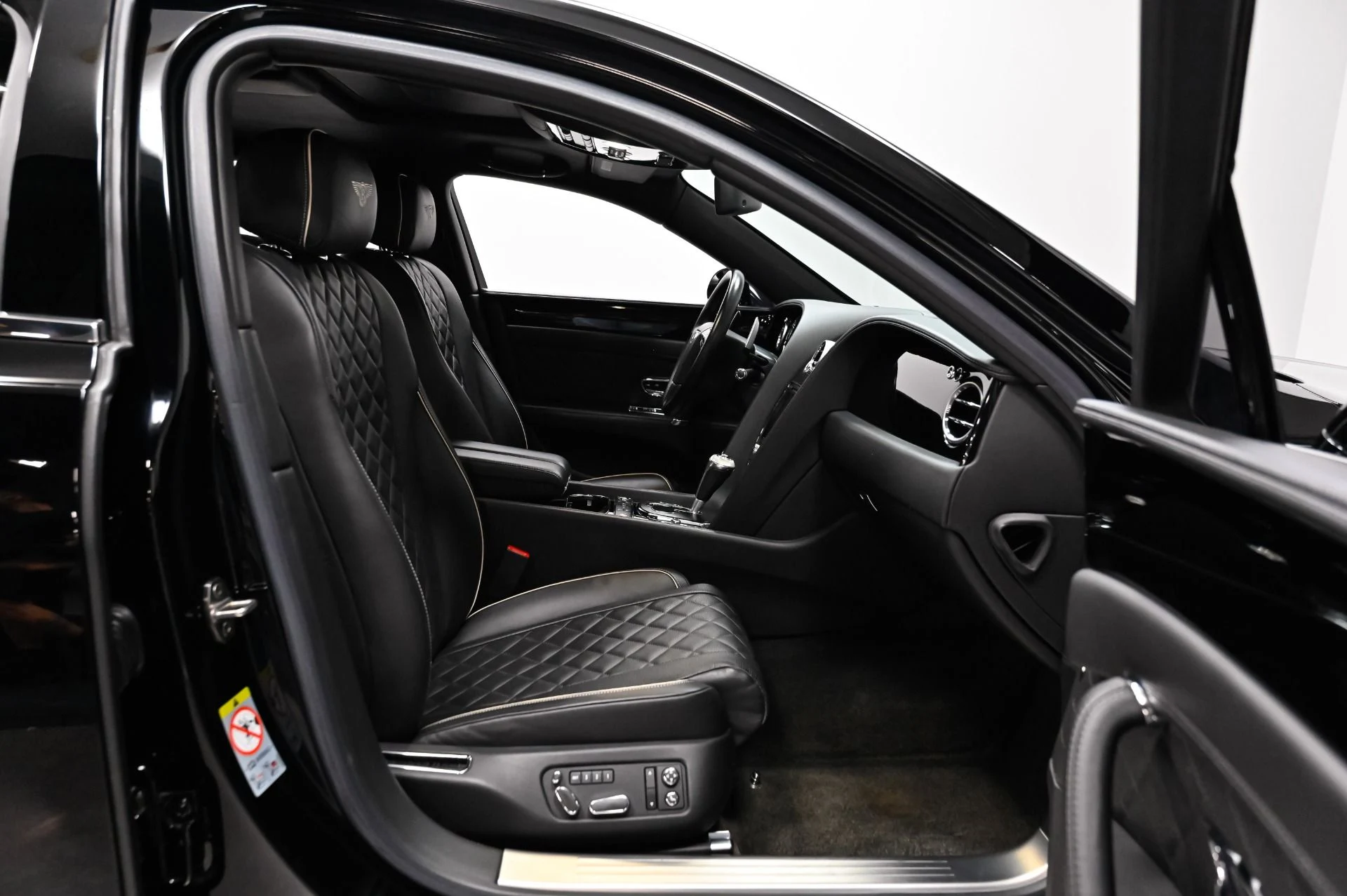 mph032_3412374849_Used_2017_Bentley_Mulsanne_1790362007_044edbfb78