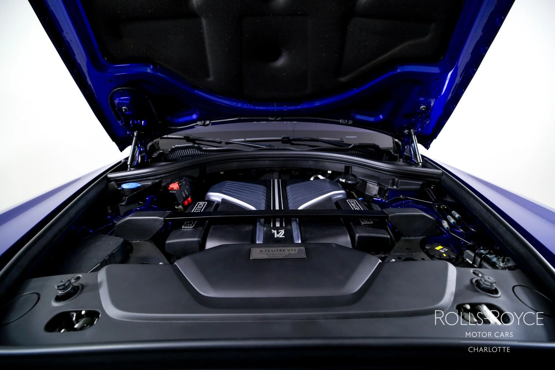 mph032_3416548654_Used_2021_Rolls_Royce_Black_Badge_Cullinan_1768490546_f9f791a183