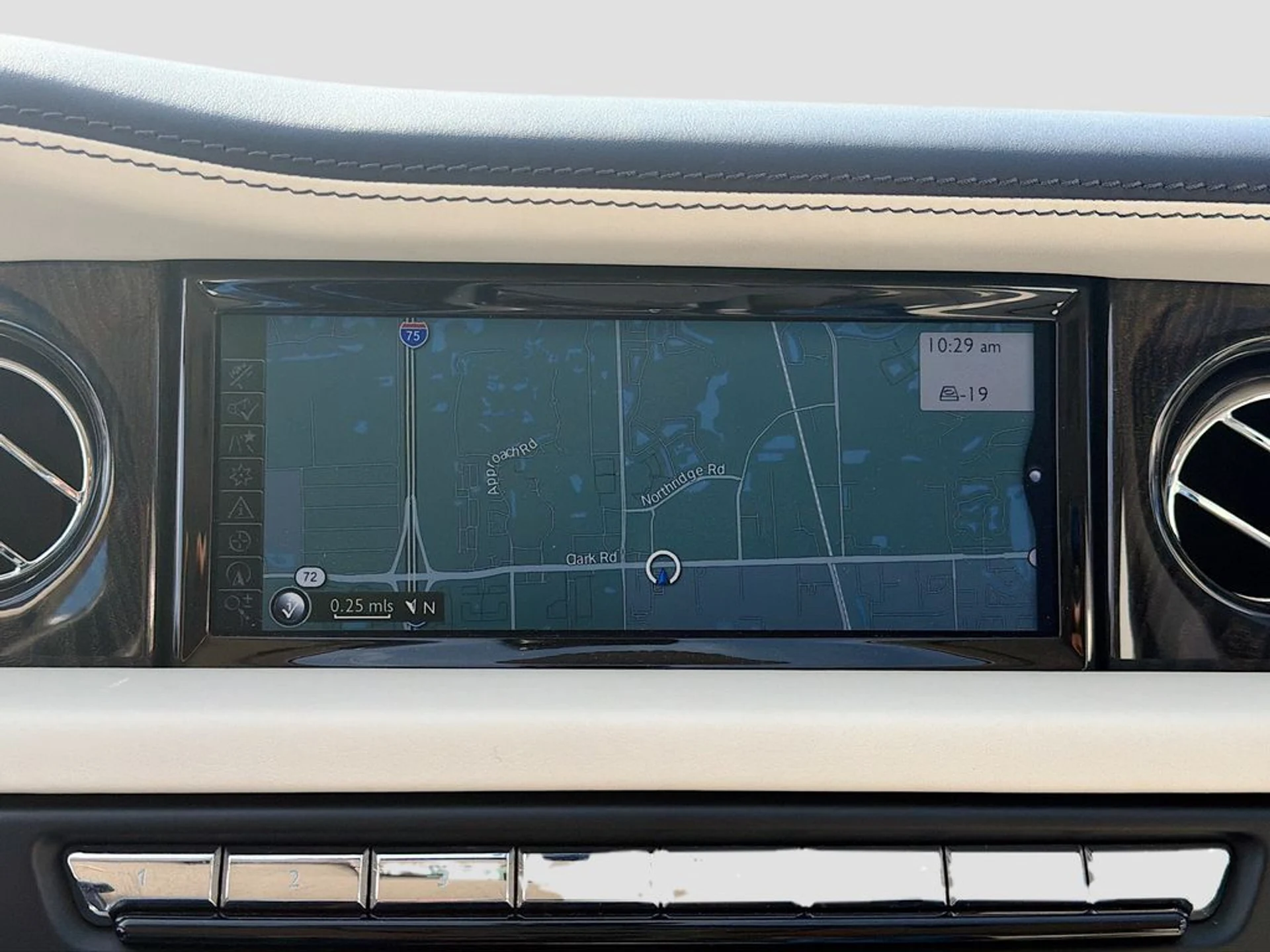 mph032_3420467969_53c1caff127bddb2d1049b6f12c98facx_a49a84b571