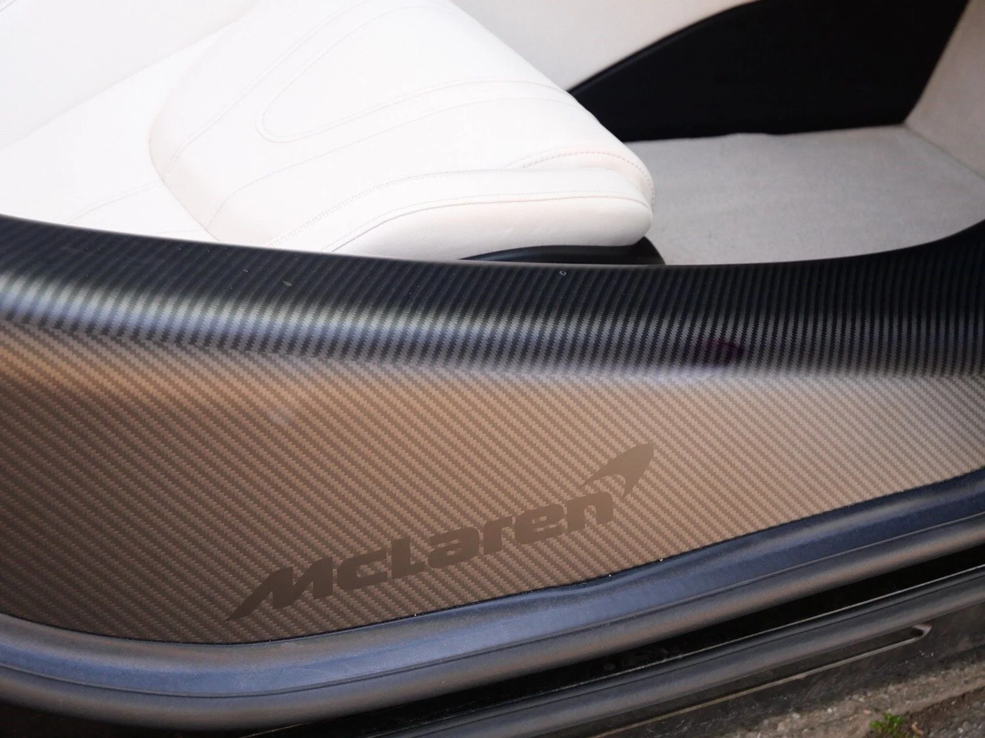 mph032_3436082933_df19b927b7a9ab2f6a24b297b3882cb4x_4f68f51441