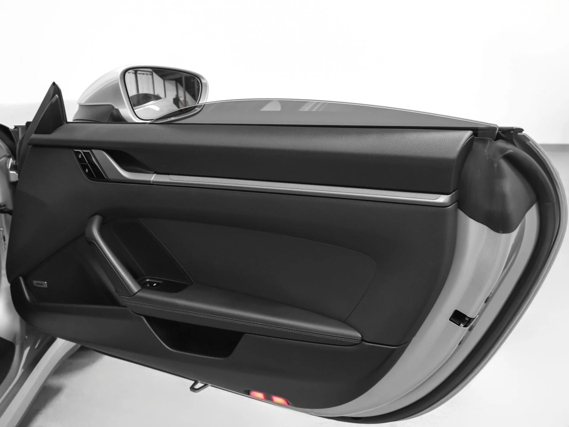 mph032_3440745361_33_5e05482591