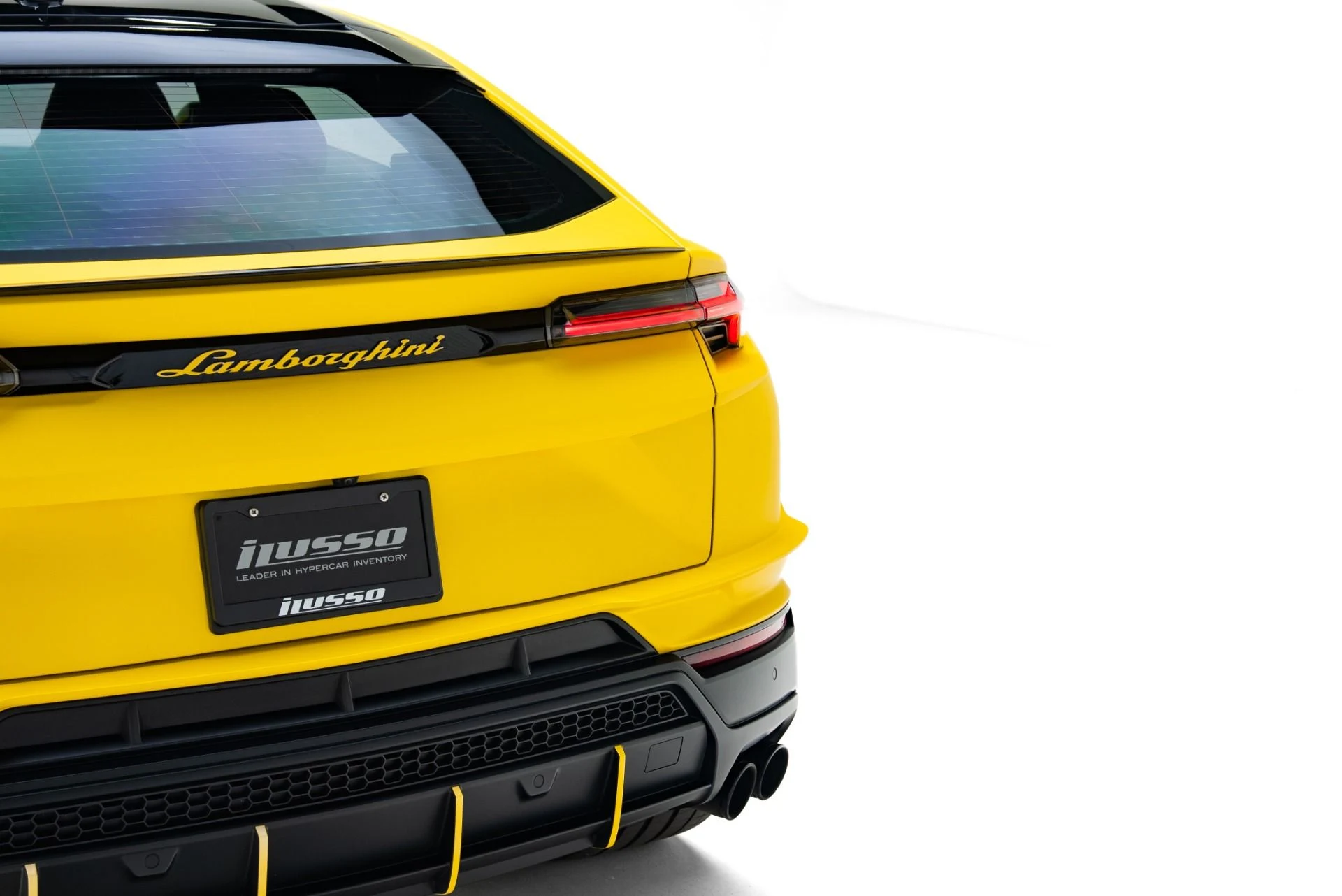 mph032_3456539565_Used_2024_Lamborghini_Urus_S_1778704805_87adfff4be