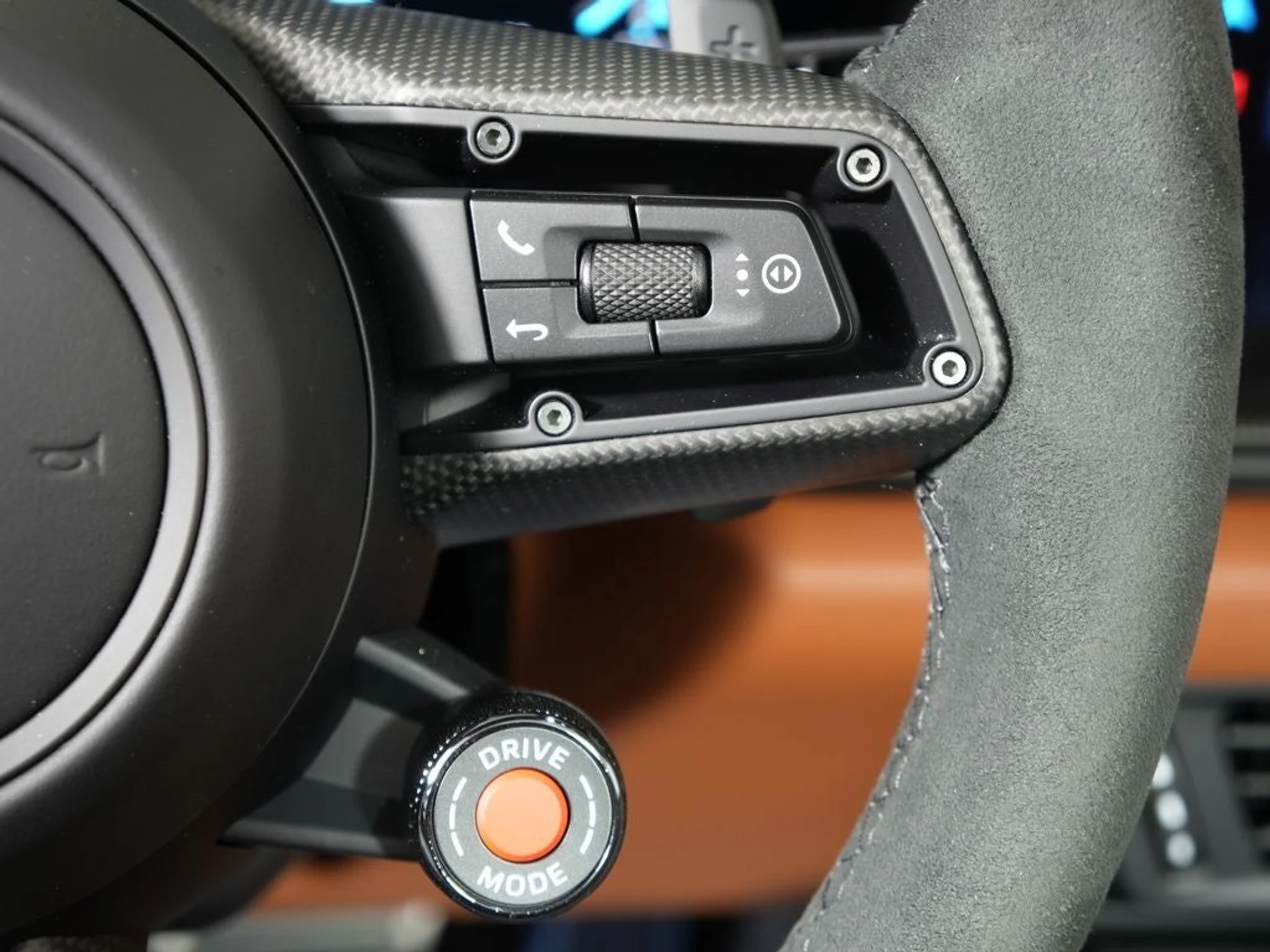 mph032_346403808_33_7658471c1b