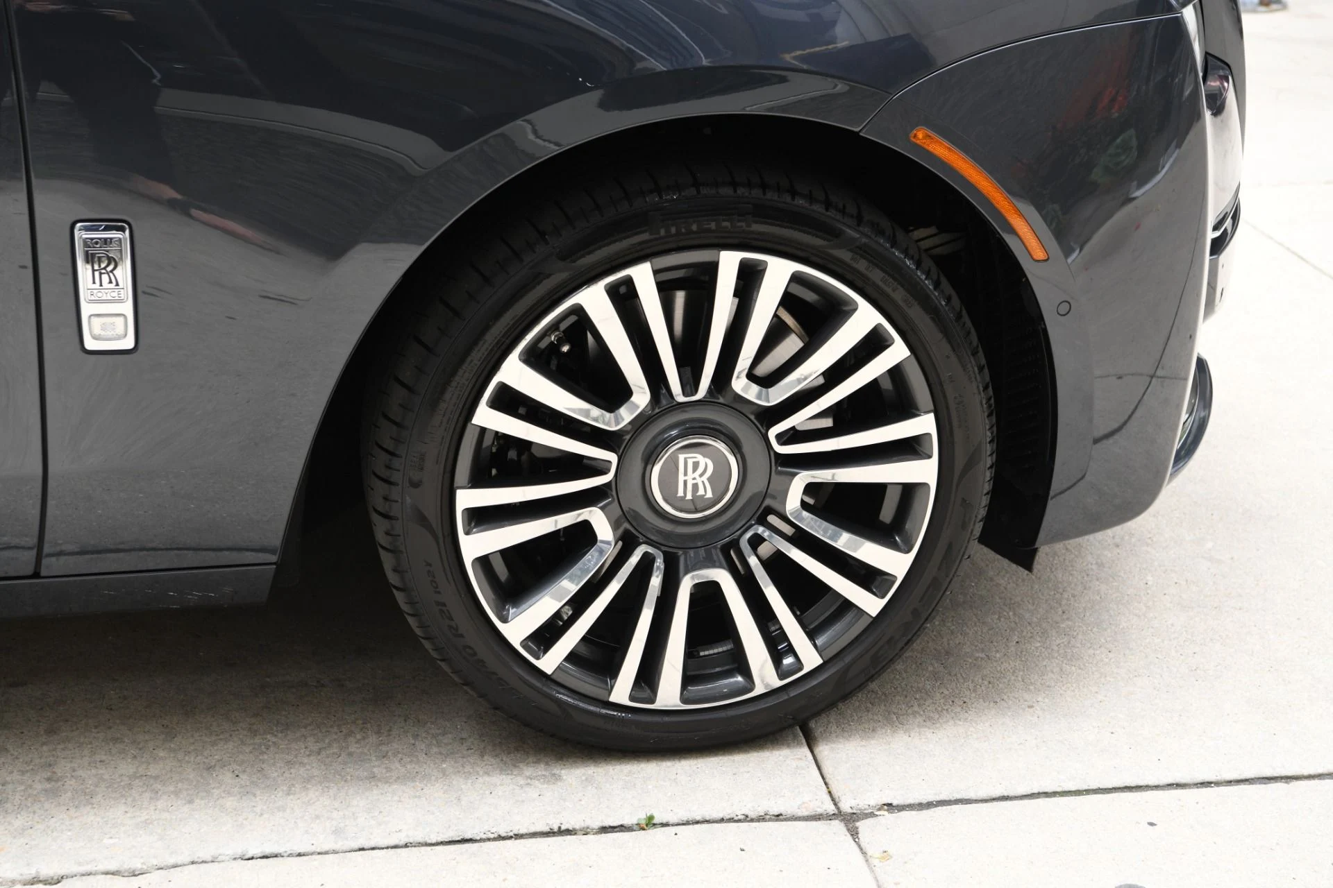 mph032_3465009683_11295_p34_l_e51959dc6d