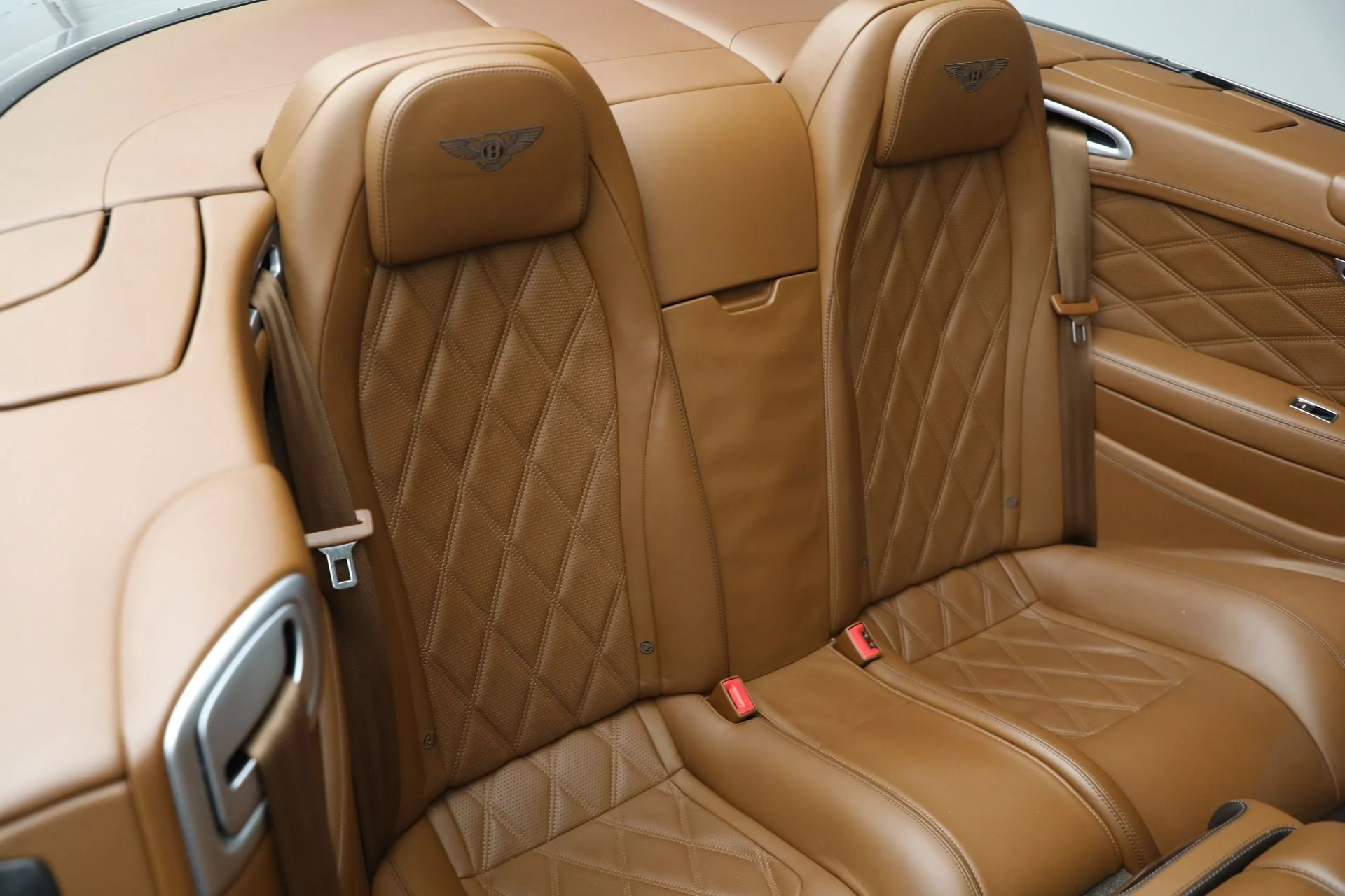 mph032_3476496778_Used_2015_Bentley_Continental_GT_1761073702_08f9ee8776