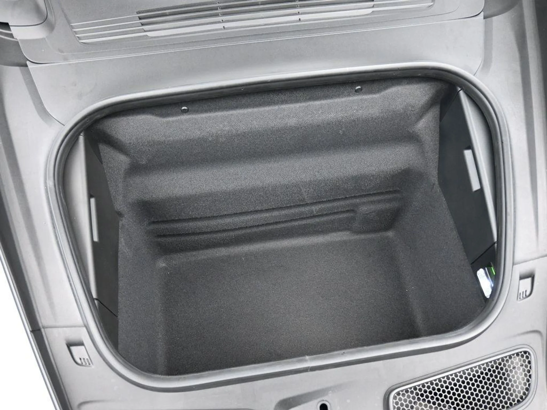 mph032_3479527851_497904464_6998a82a533120a7dd0c466a_ec4c23c024