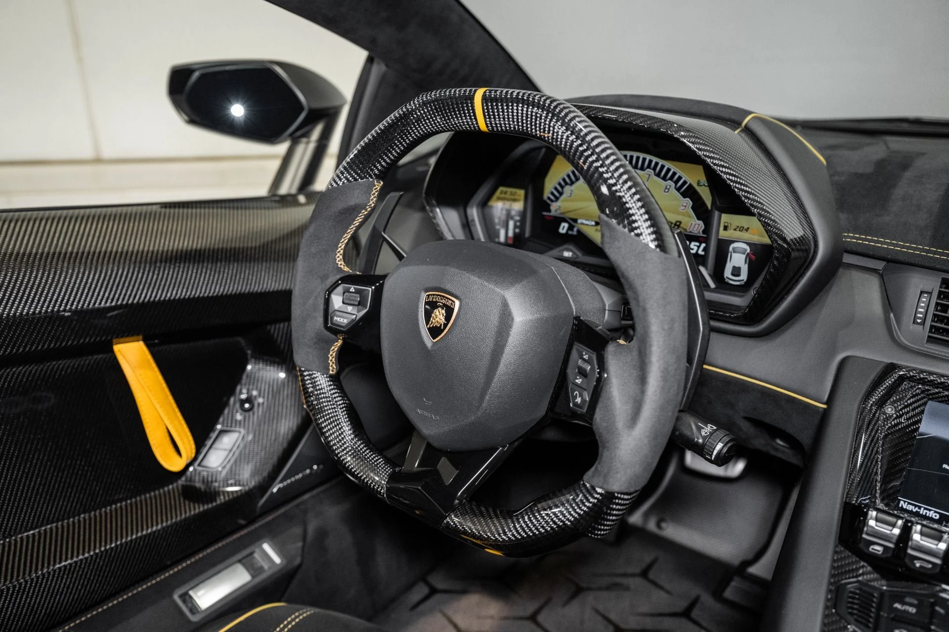 mph032_3480969352_Used_2016_Lamborghini_Aventador_LP_750_4_SV_Coupe_1783114442_cd9295cef5