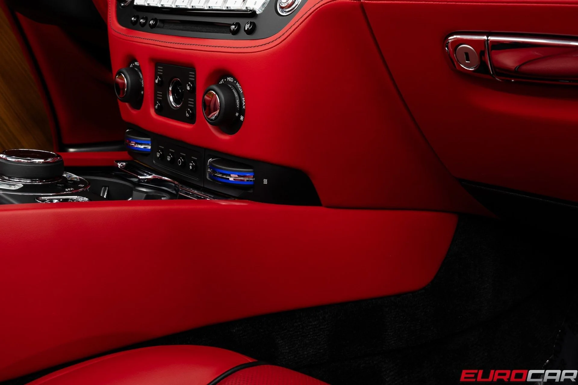 mph032_3481749488_image_33_73a9f76b6c