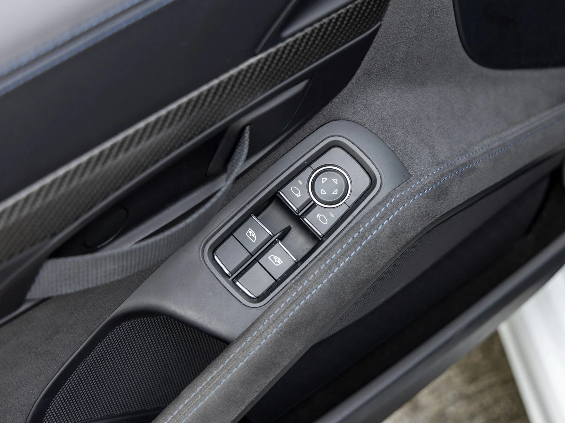 mph032_3483709892_33_e62eed0250