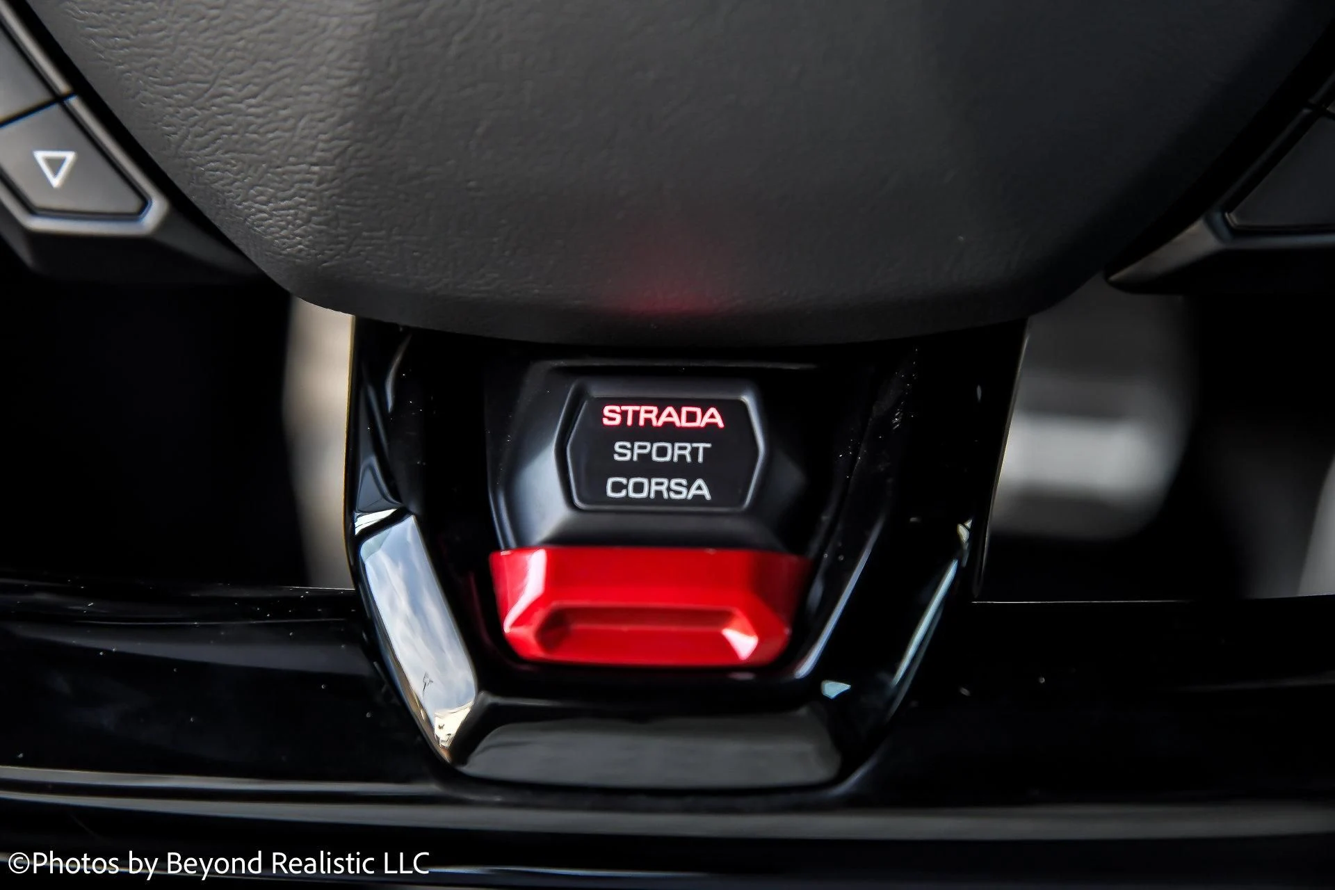 mph032_3492110534_Used_2022_Lamborghini_Huracan_EVO_EVO_1763716121_d914ca693e