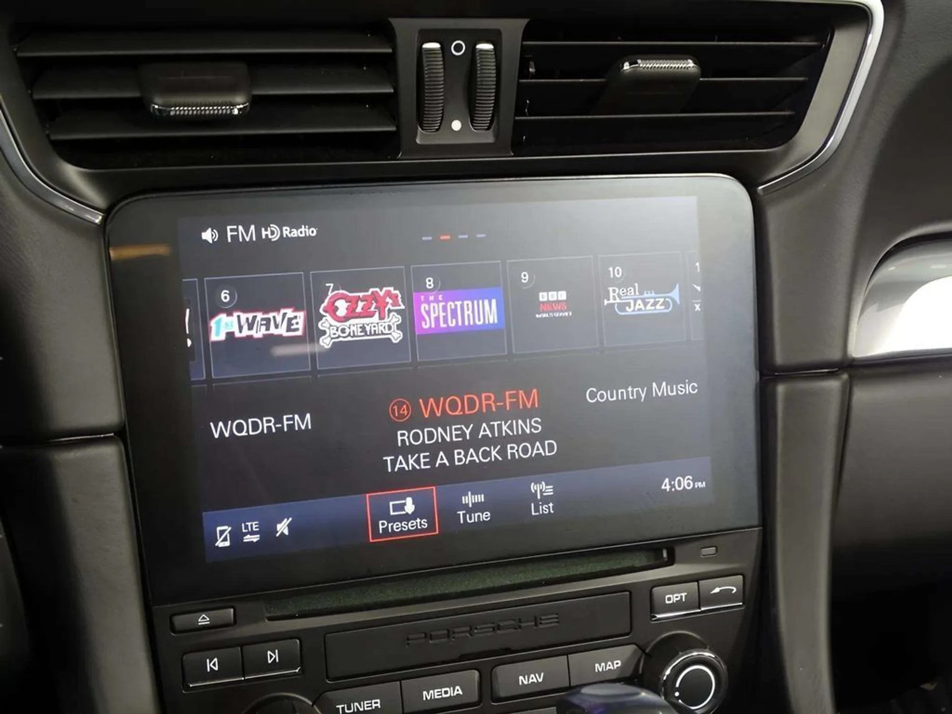 mph032_3516854990_heq7bou8bbzvuv4z4qcaui75juxo_c9facd5347