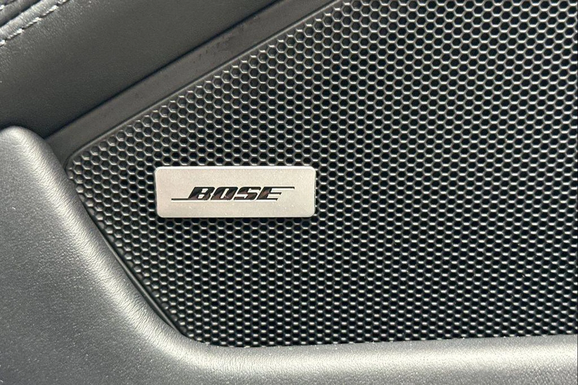 mph032_3520978503_Ydg_FO_00_Sy_Ux_Wzy8_Q_Hpw_Gfhjc1_OM_04ad2295f6